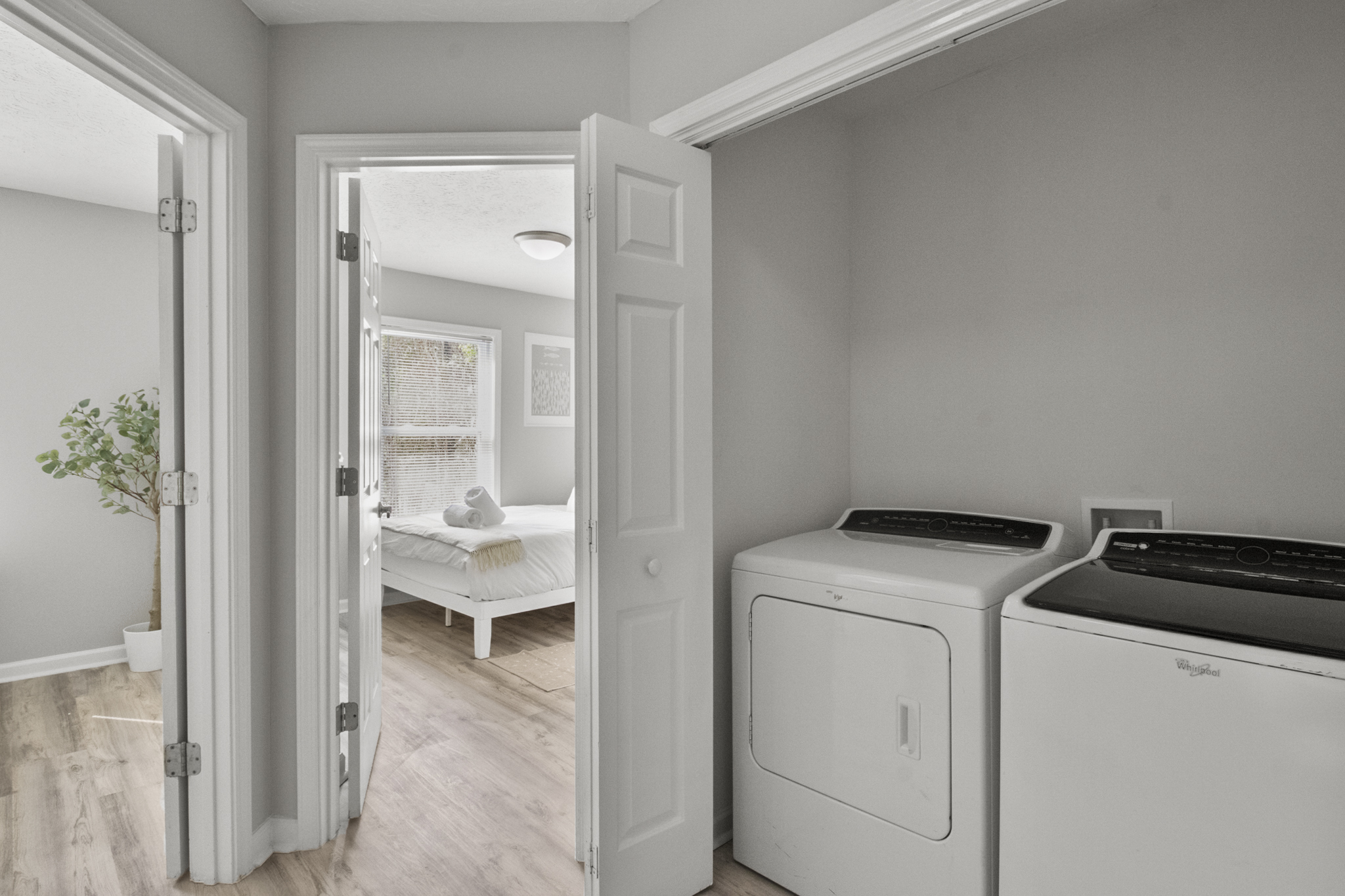 Spacious Home|3BR Q beds|30min-ATL Near Shops! photo 4
