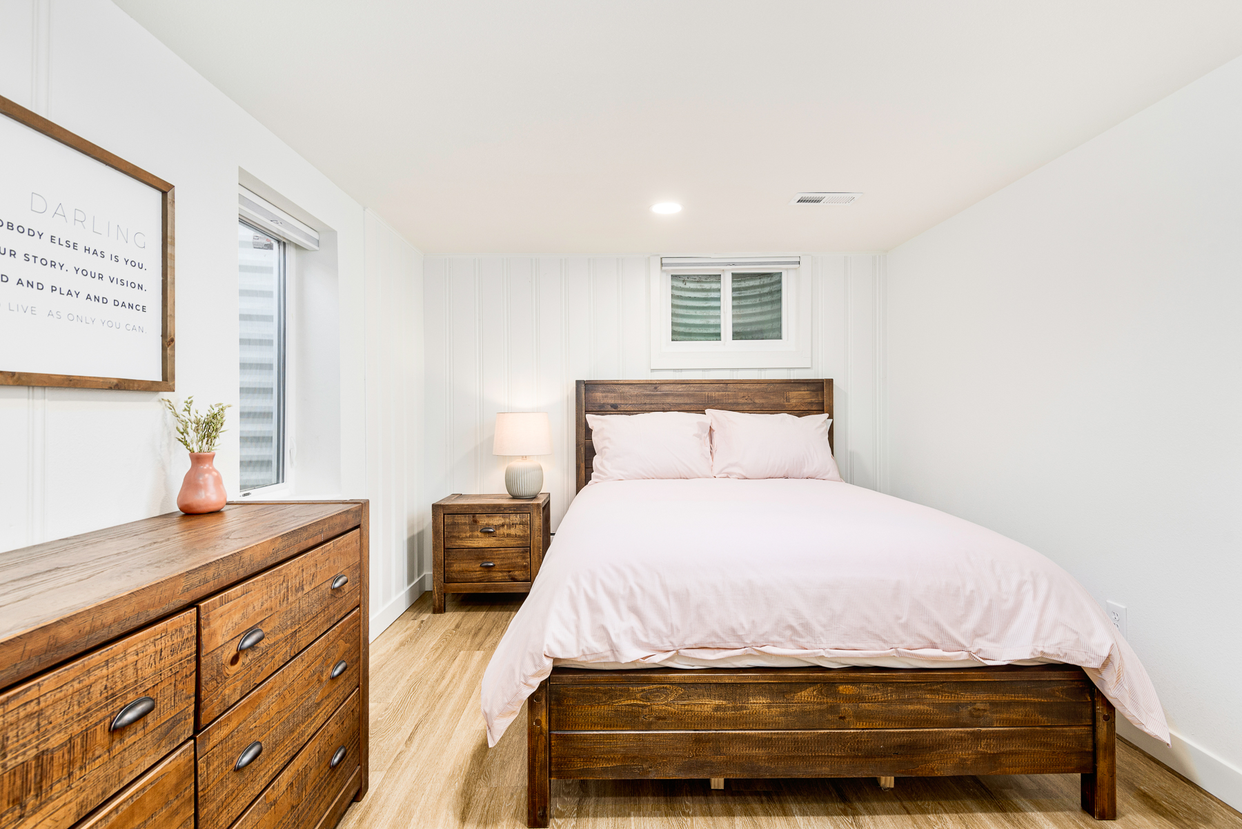 Fully Furnished 3-BR Basement Unit in Platt Park photo 4