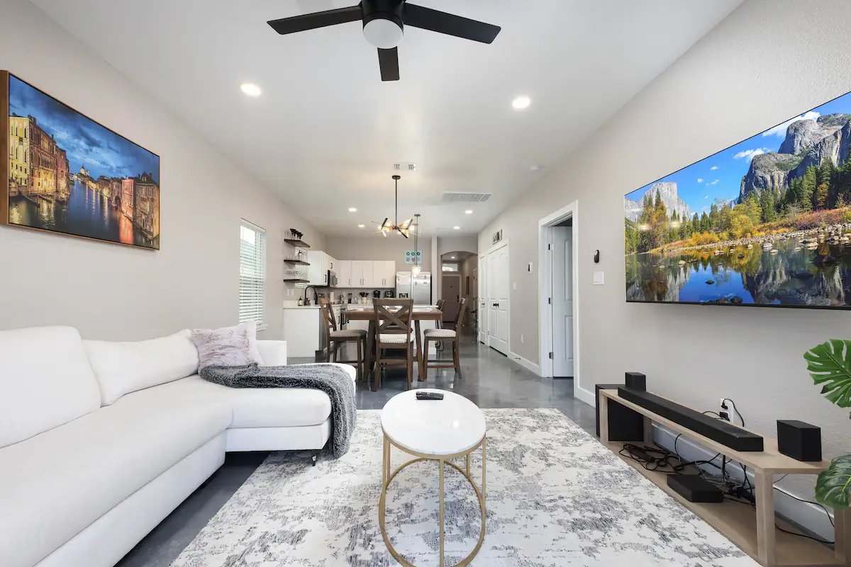 Southtown Gem, Luxury Downtown San Antonio Home  photo 2