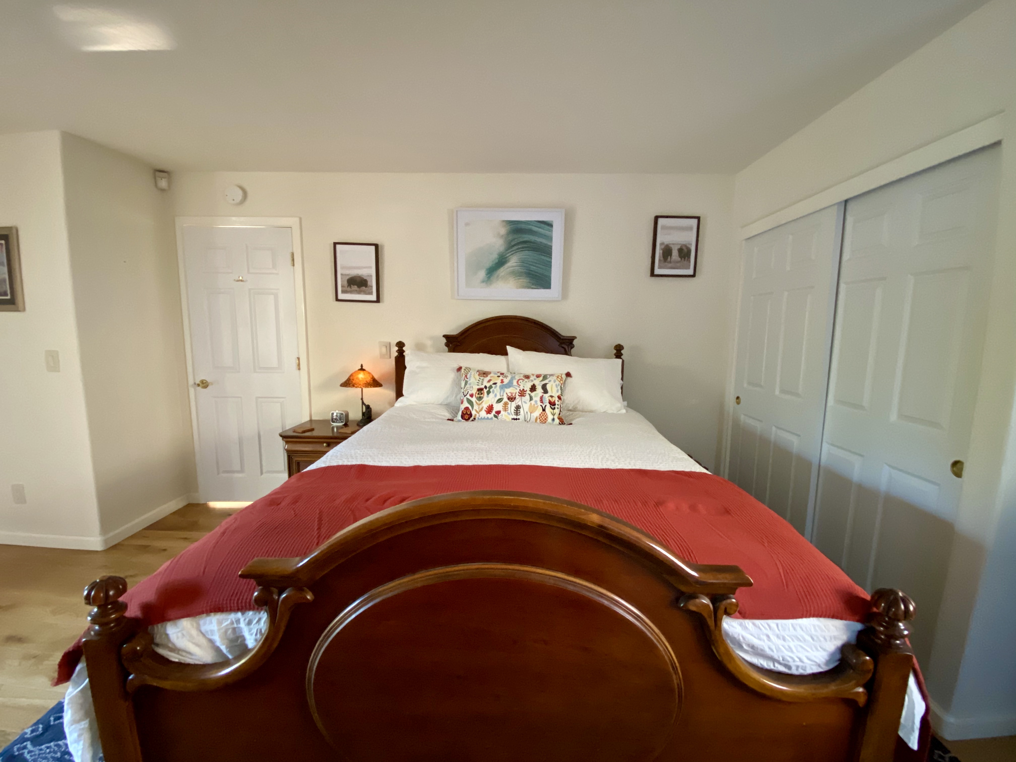 Cozy Hillside Home With A View photo 4