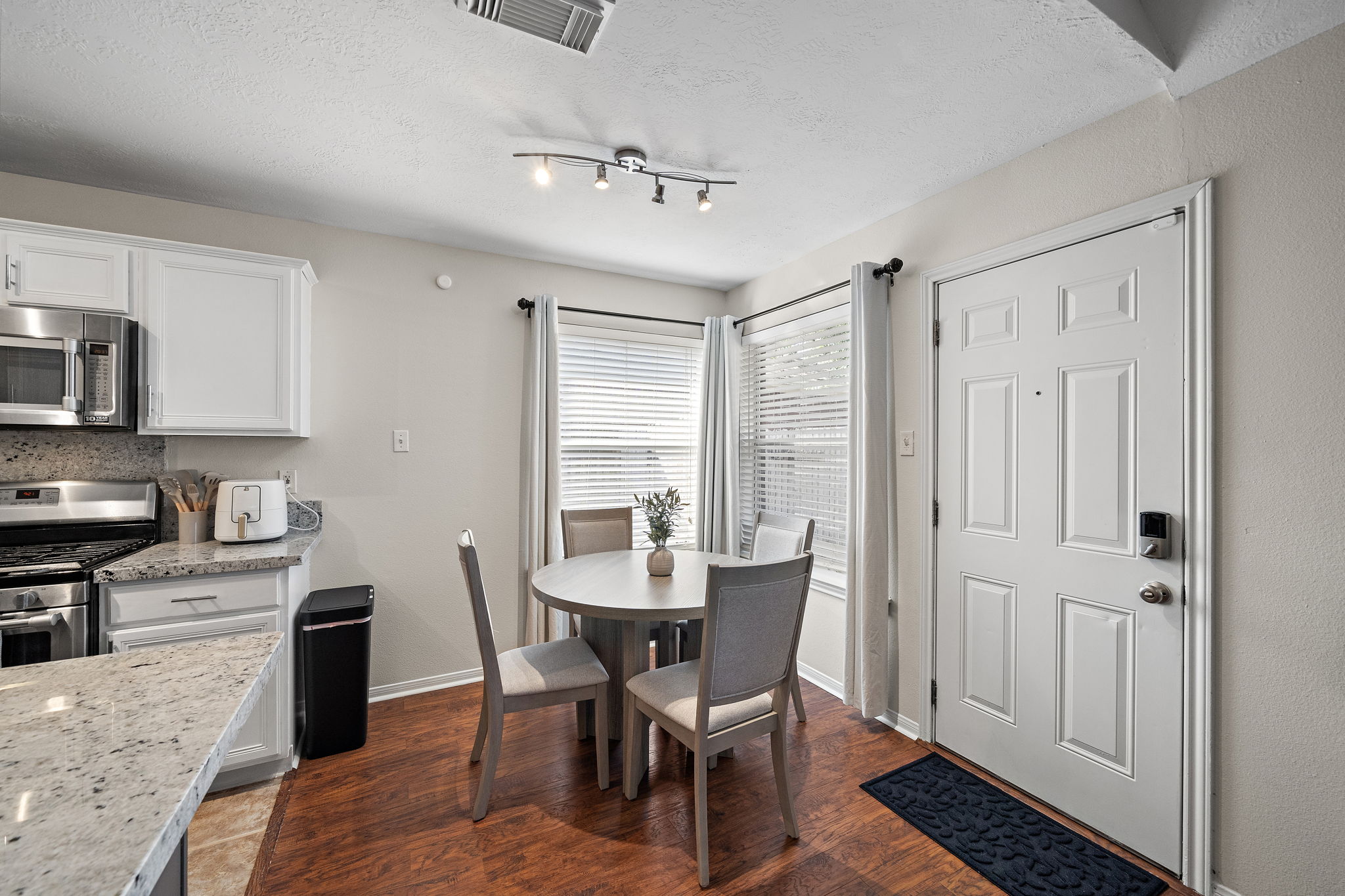 30+ Day Rental - Pet-Friendly - Tomball photo 5