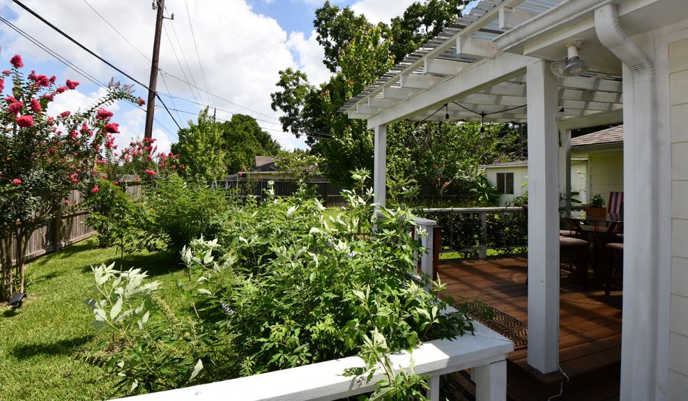 Relaxing Oasis with Access to Everything You Need! photo 2