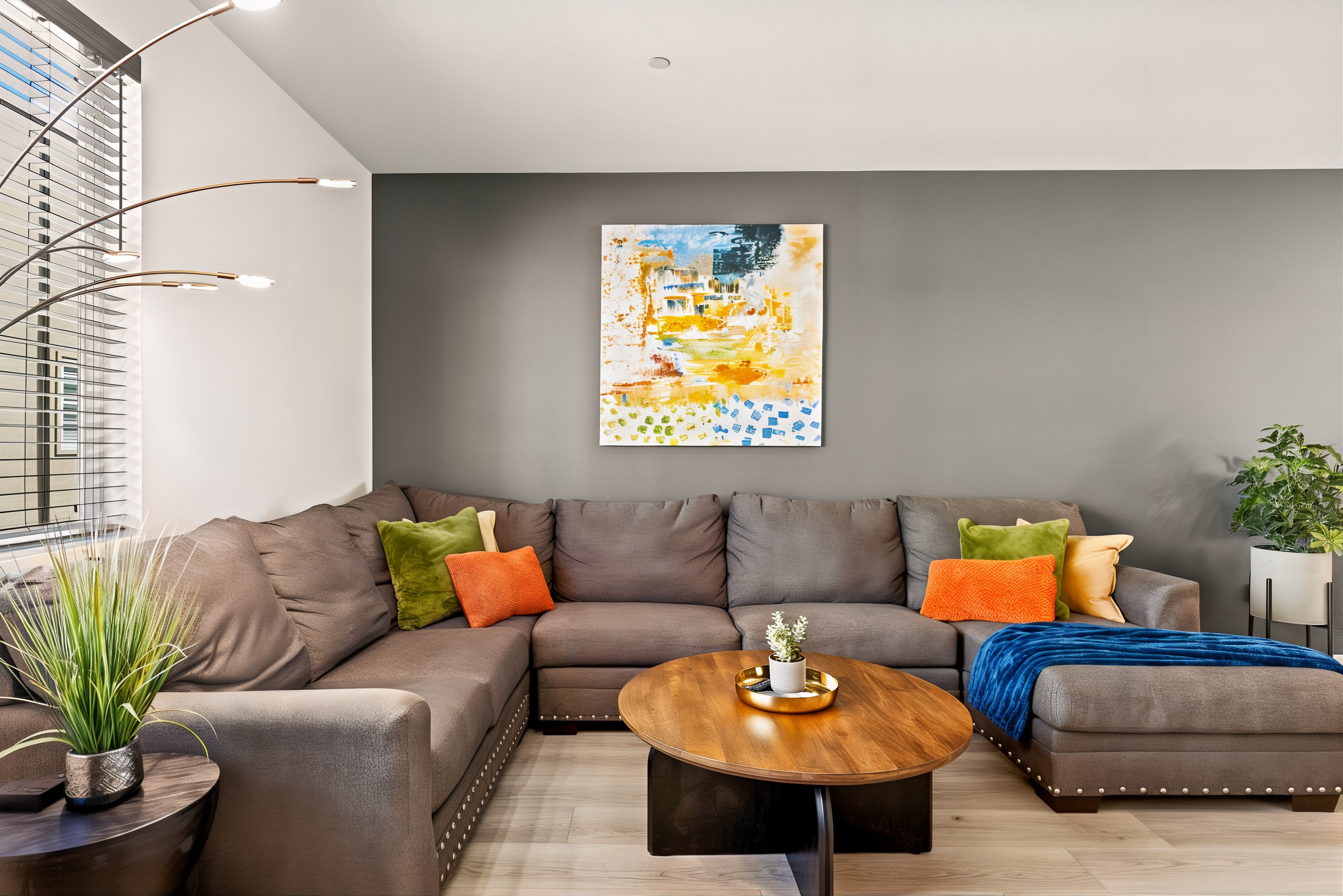 Retreat w/ EV Charger Pool, Gym, Workspace + More photo 3