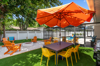 Heated Saltwater Pool/BBQ/ Firepit /Outdoor Dining photo 3