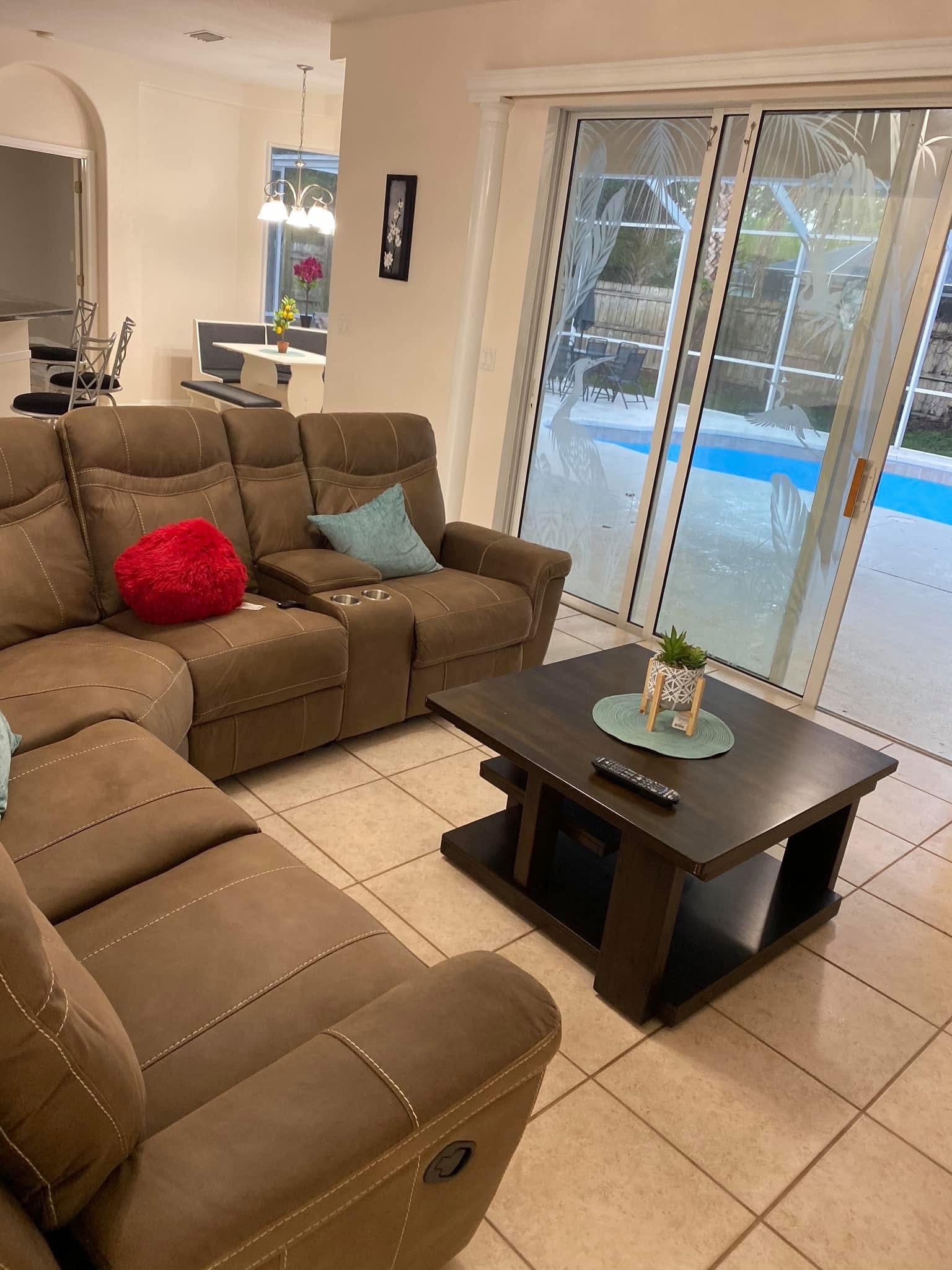 Pool home photo 2
