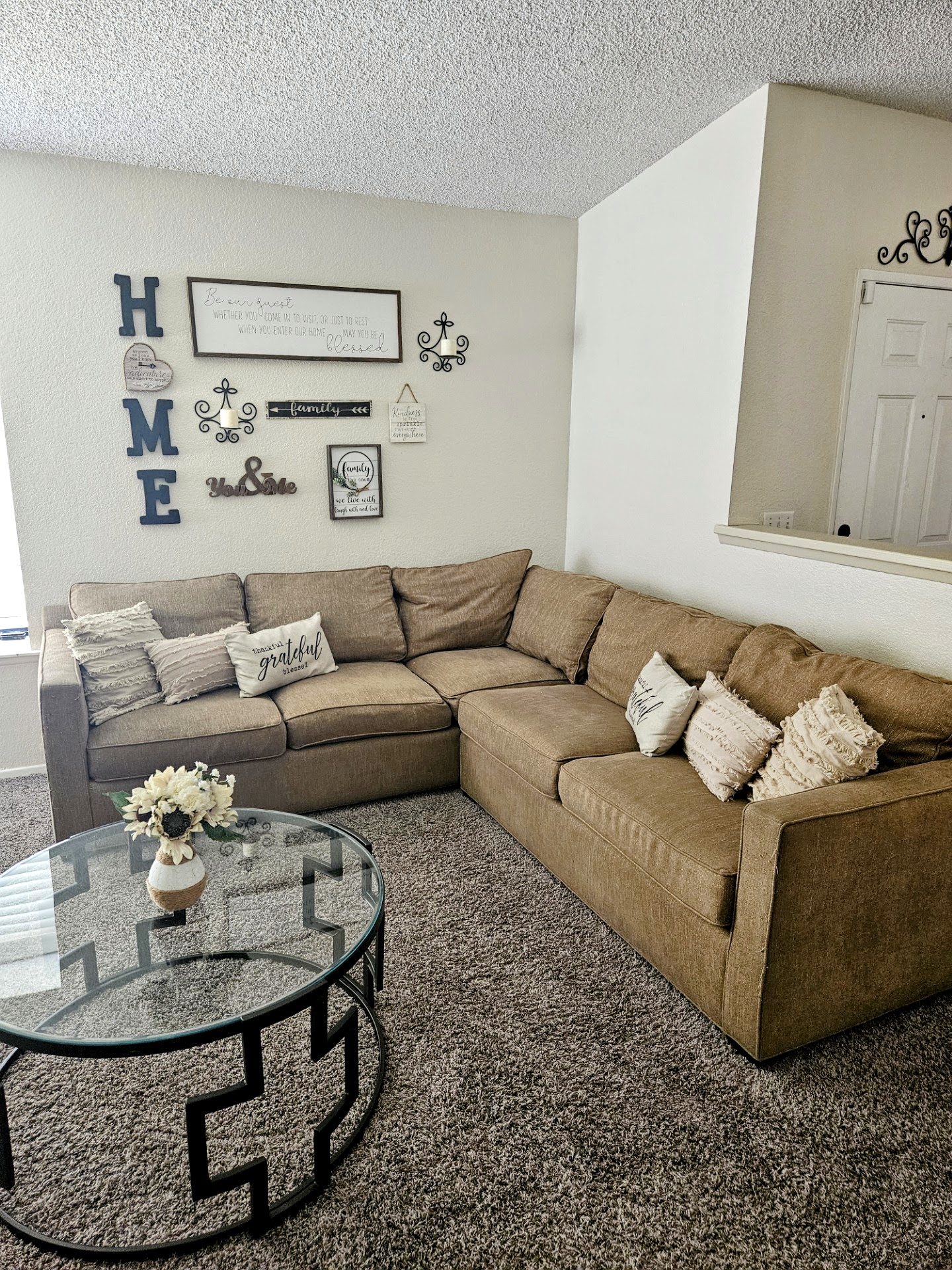 Charming 3 Bedroom Home in Mojave Heights photo 5