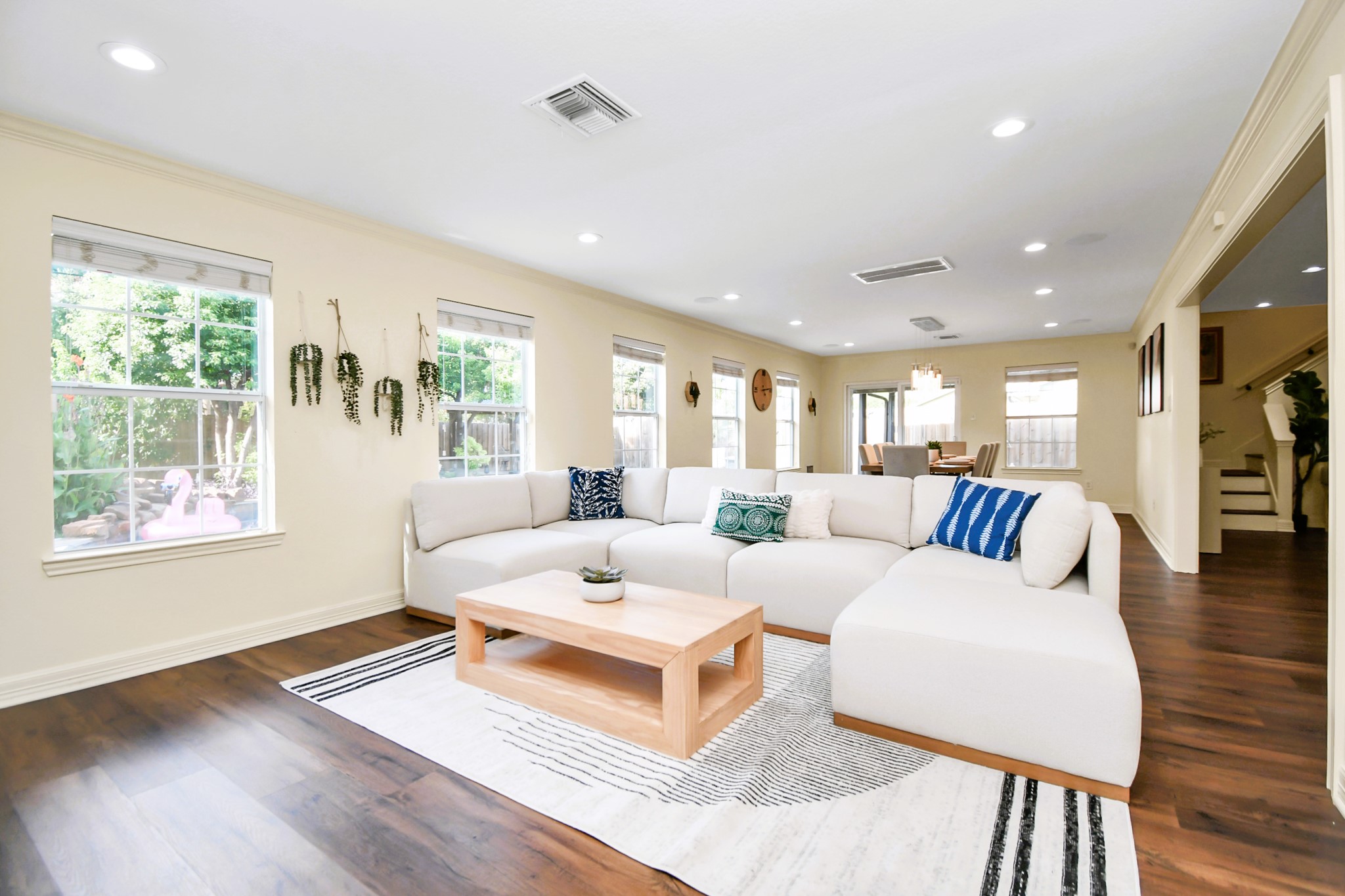 Stunning Haven - Heated Pool & Game Room photo 3