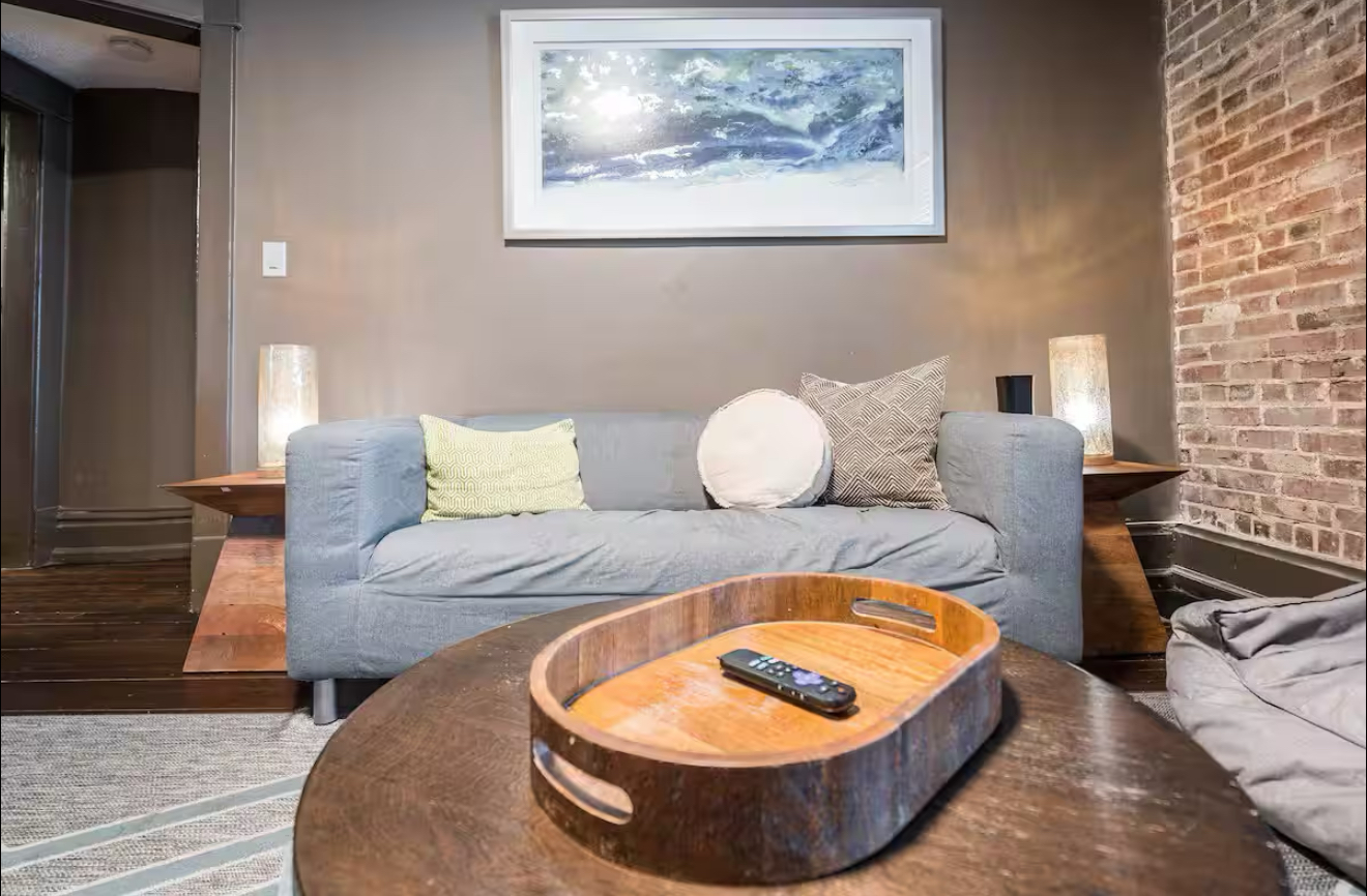 Eclectic Apt! Walkable * Parking * Close to KU Med photo 2