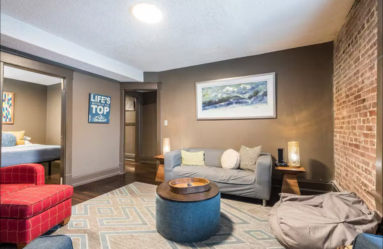 Eclectic Apt! Walkable * Parking * Close to KU Med photo 3