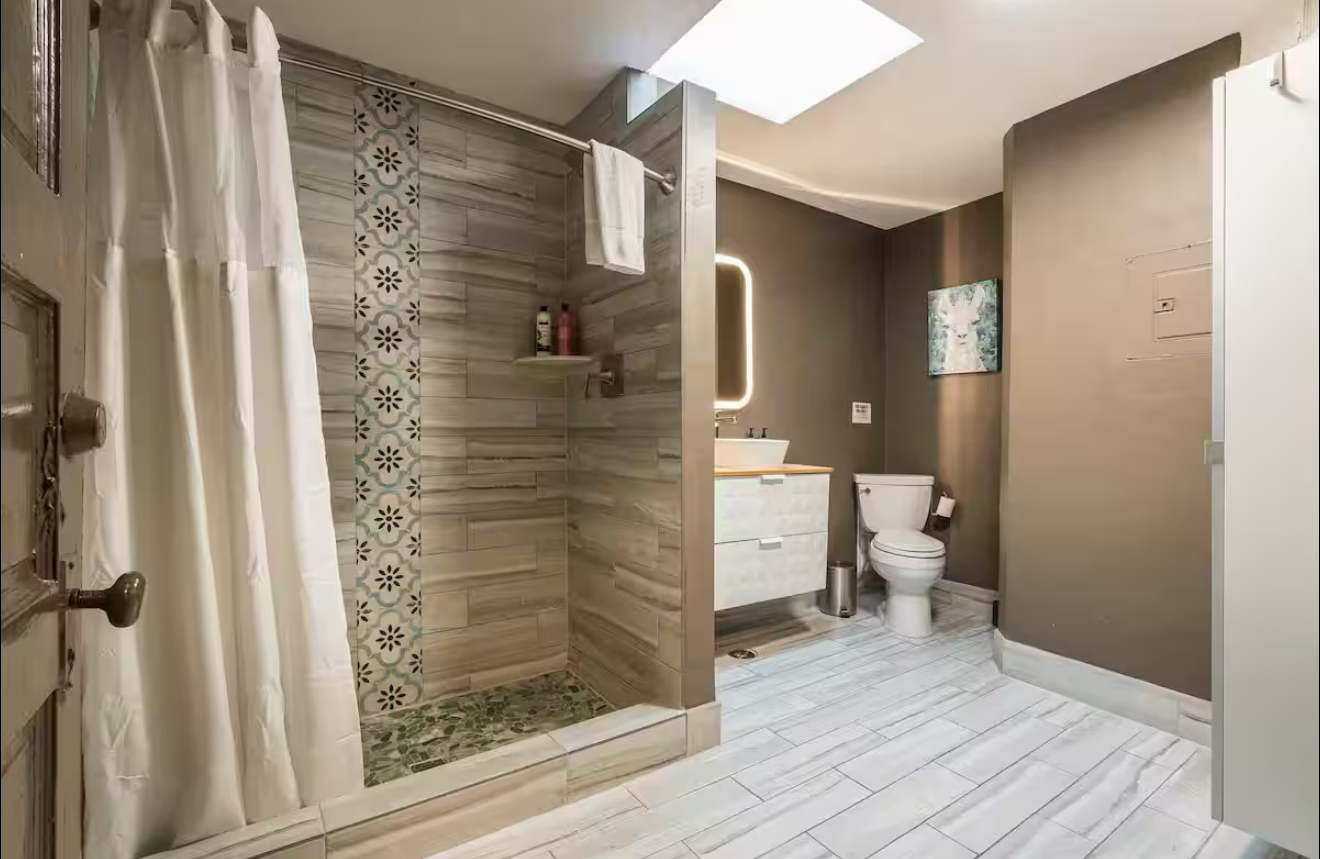 Eclectic Apt! Walkable * Parking * Close to KU Med photo 5