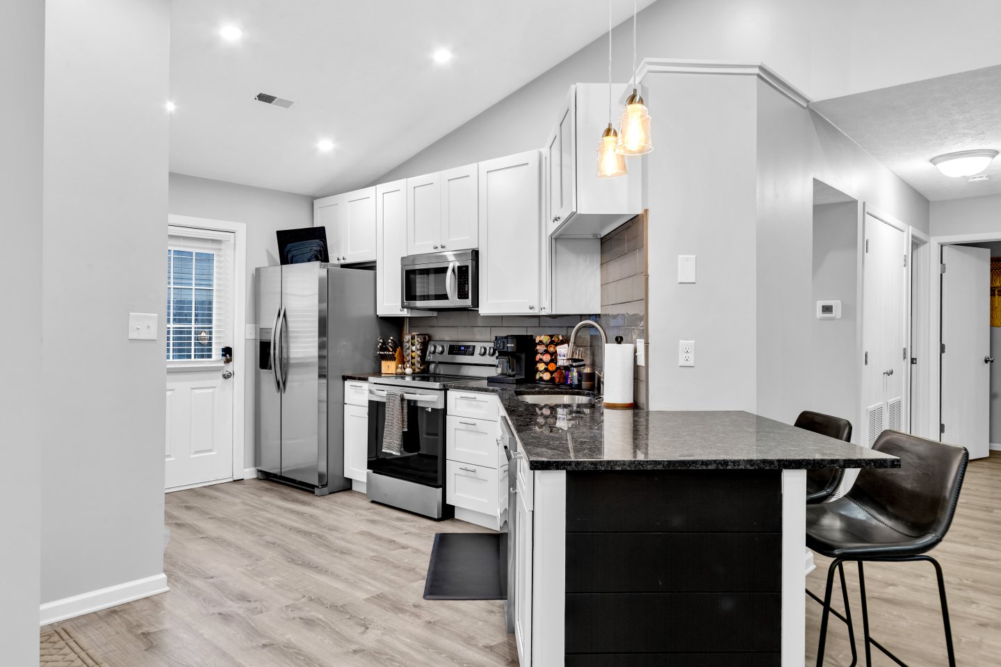 Sweet Retreat in NW Columbus! photo 4