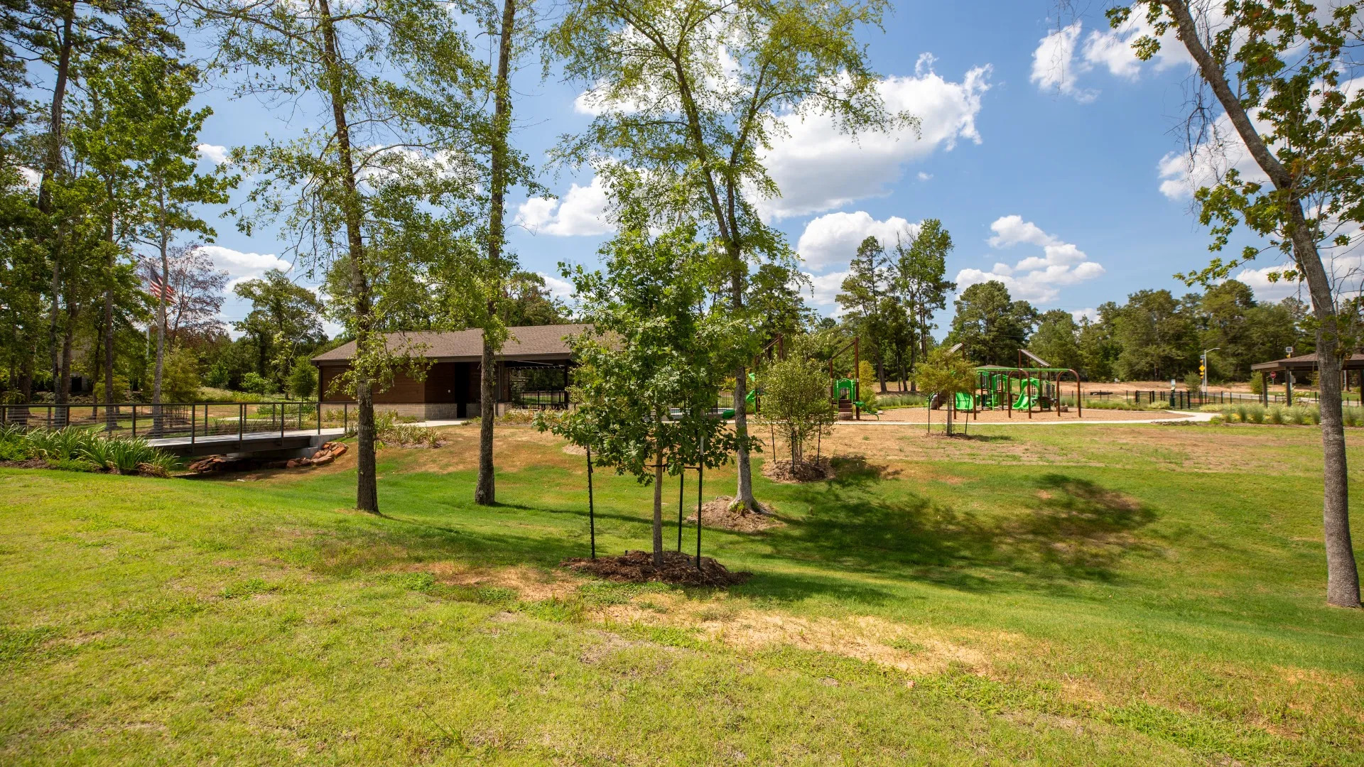 4 Bedrooms (can house 5 people) , 2.5 bathrooms photo 5