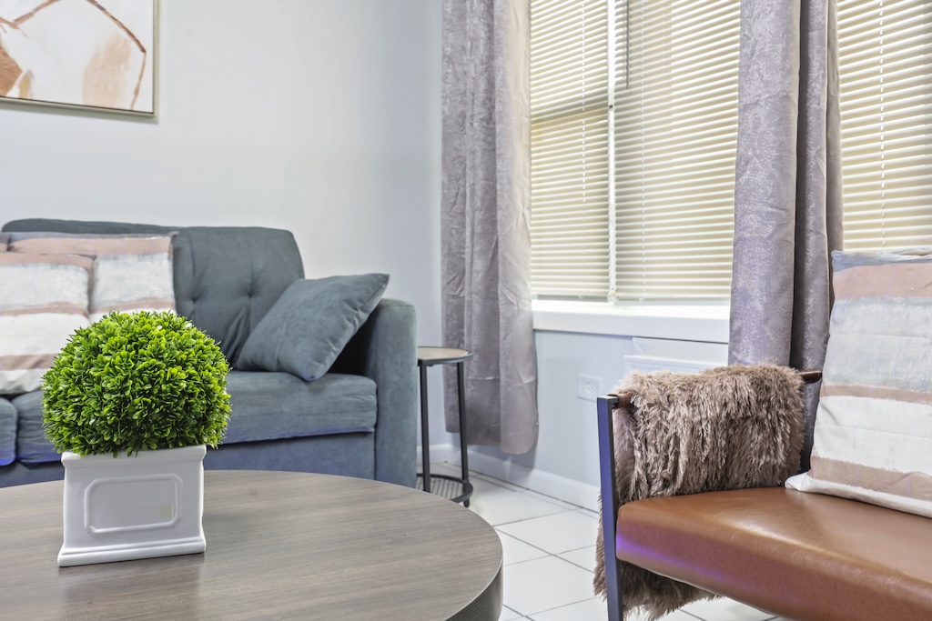 Unwind in Comfort Near O’Hare!  photo 2