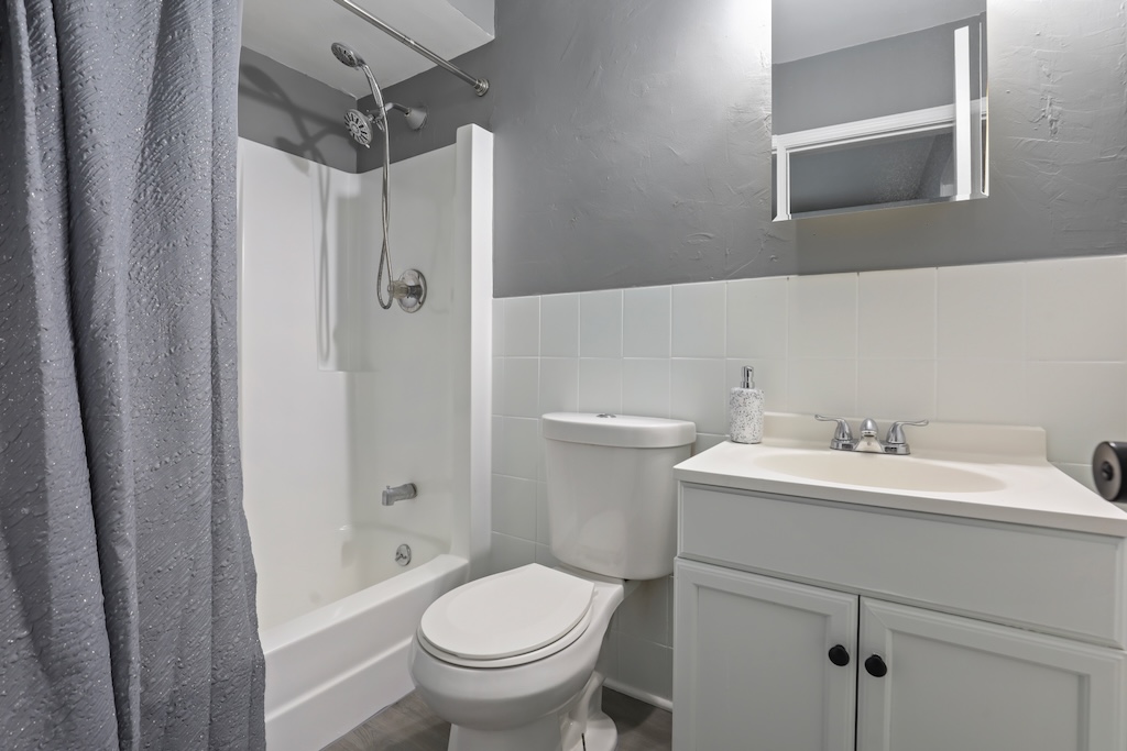 Unwind in Comfort Near O’Hare!  photo 3