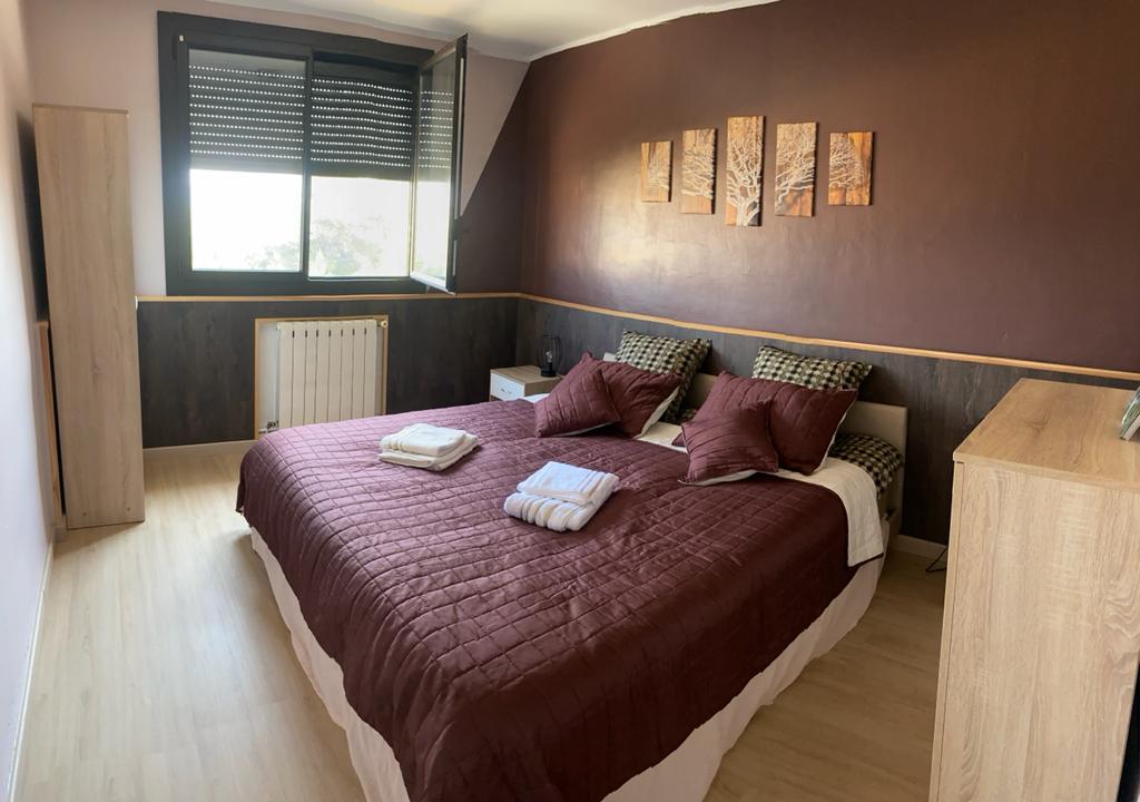 Nice 2-bedroom air-conditioned flat, beach at 350m photo 4