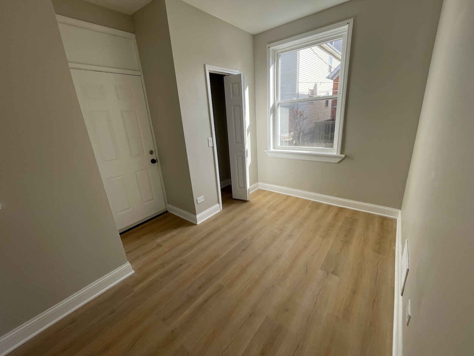 4 Bed Close to the Medical District in Chicago photo 5