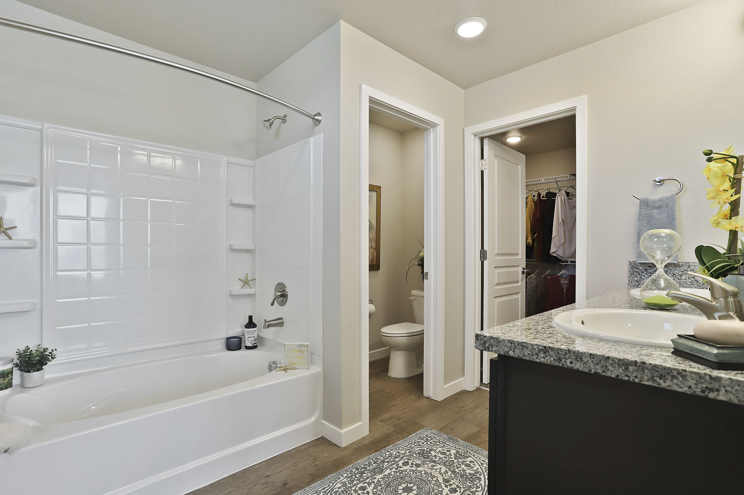 Luxuray Living- Rubicon At Reynolds Ranch  photo 4