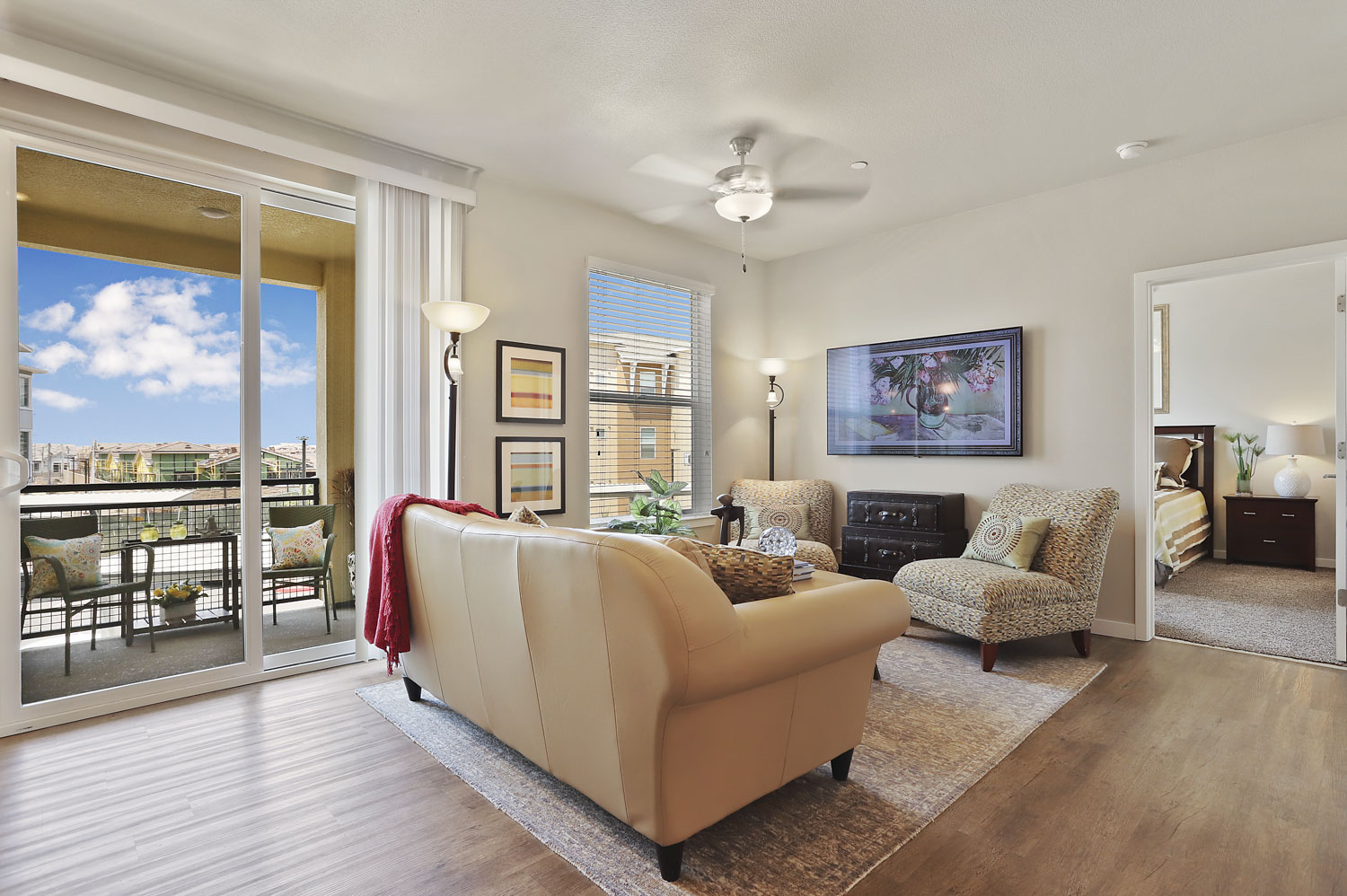 Luxuray Living- Rubicon At Reynolds Ranch  photo 3