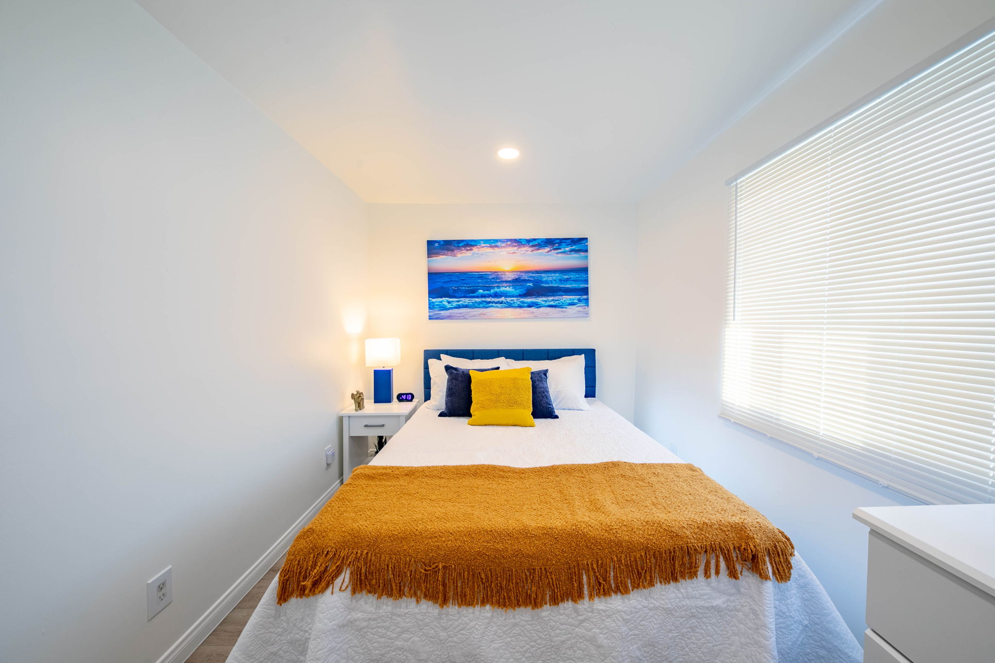 *NEWLY* Remodeled Chic Home near Disneyland photo 3