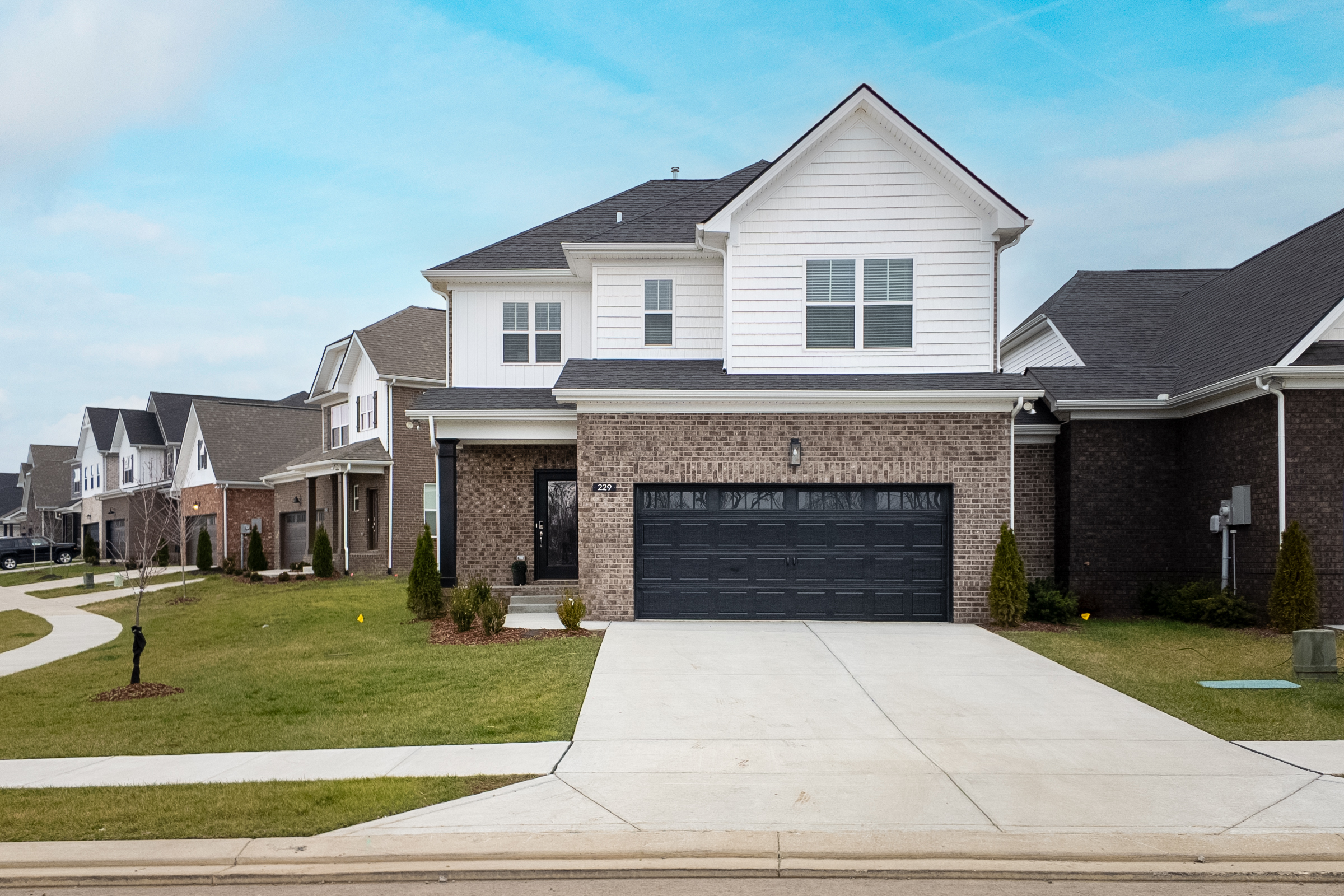 *NEW* Modern Lux Home | 20 mins to Nashville photo 2