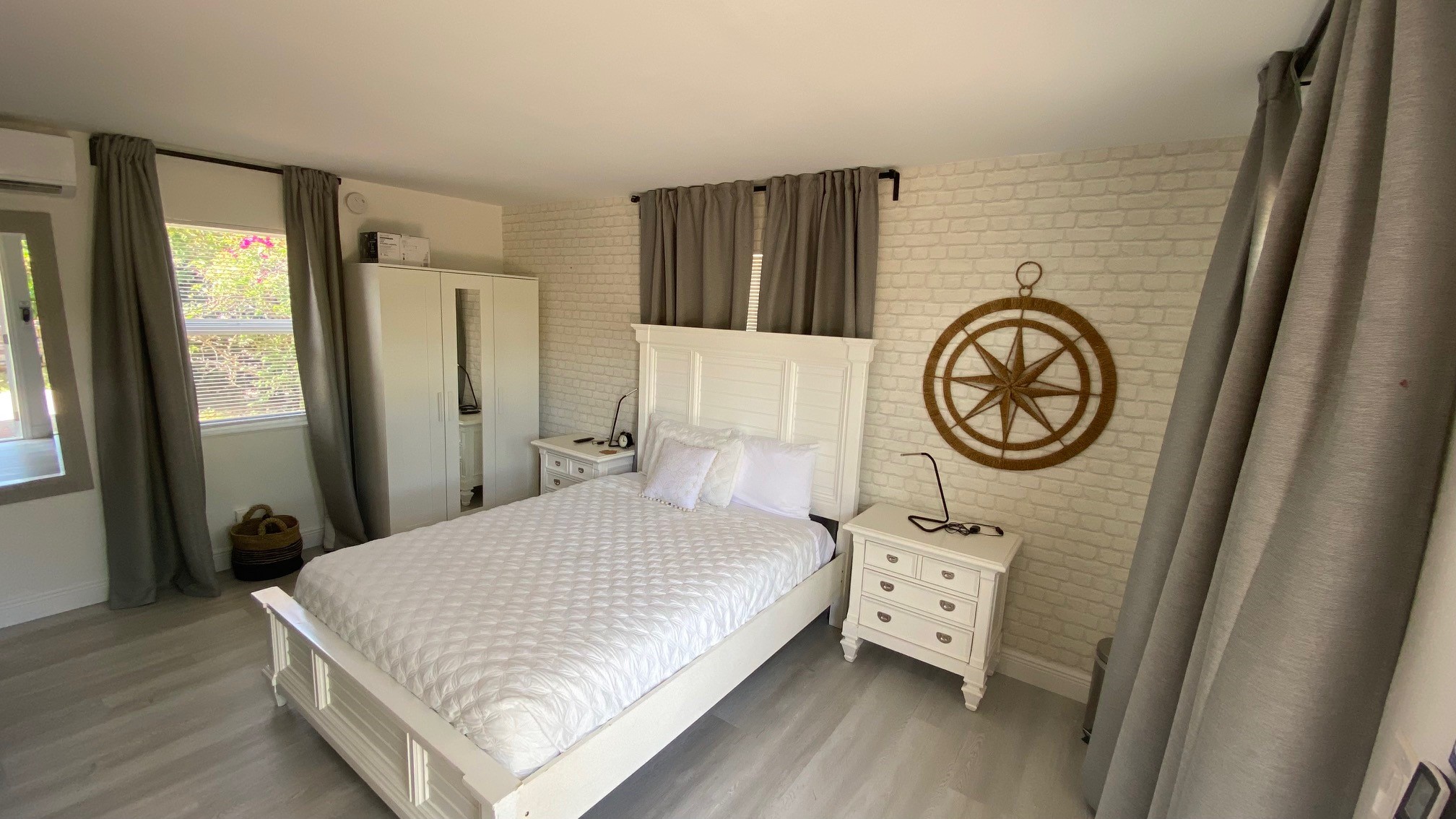 Steps From The Beach - Fully Renovated Studio photo 2
