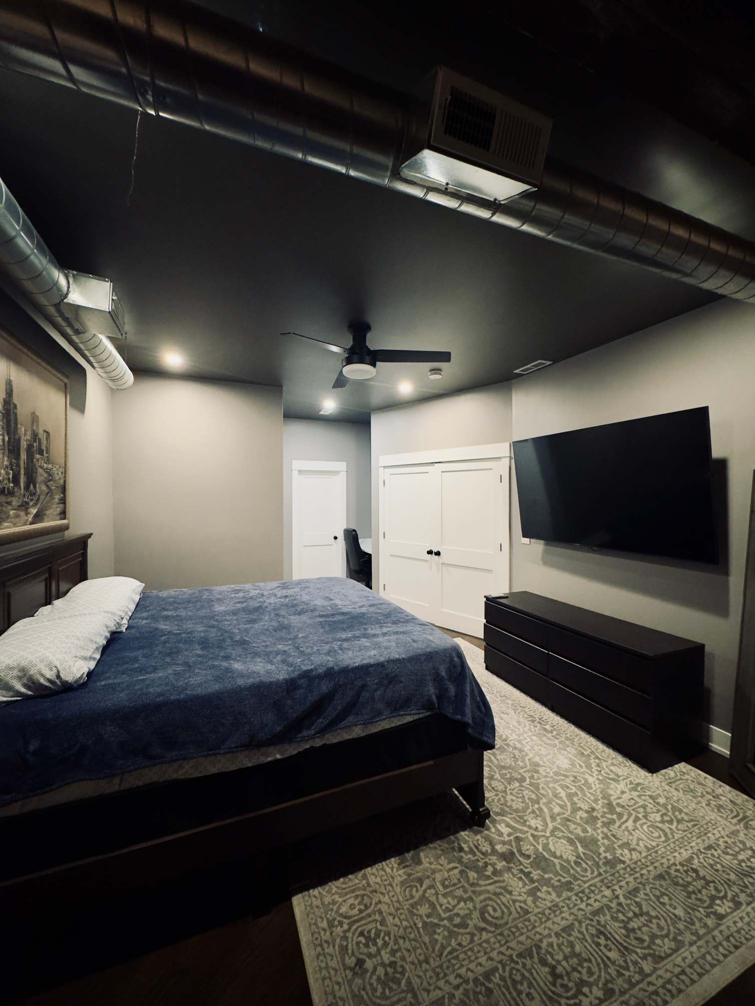 Furnished 4BR2BTH 5 Mins to Mount Sinai Hospital photo 3