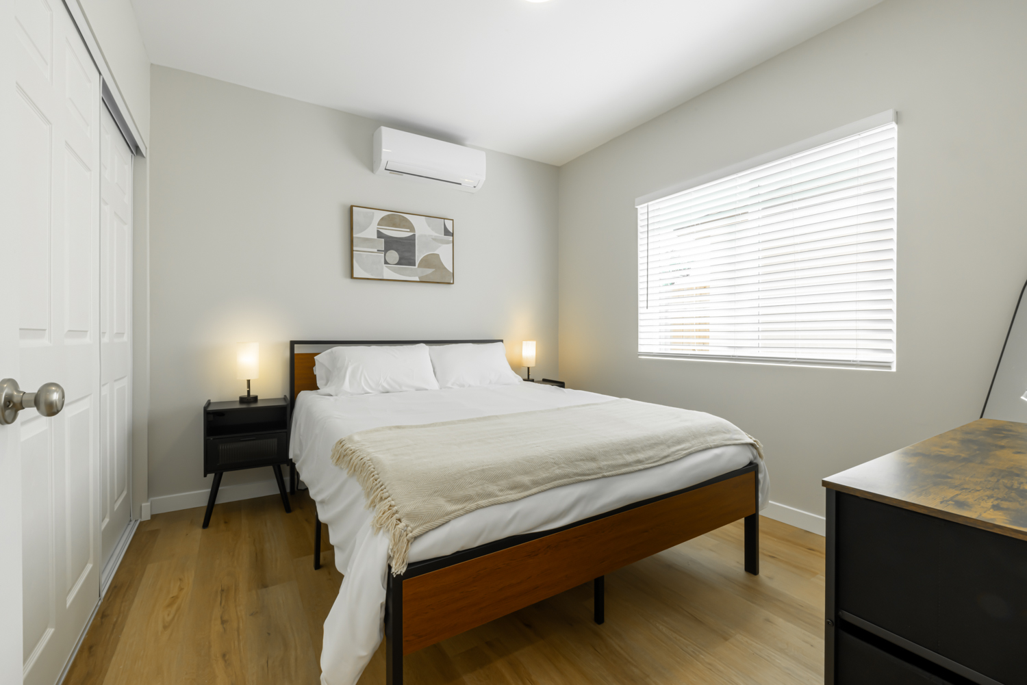Cozy Casa | Sleek & Modern Monthly Stay photo 5