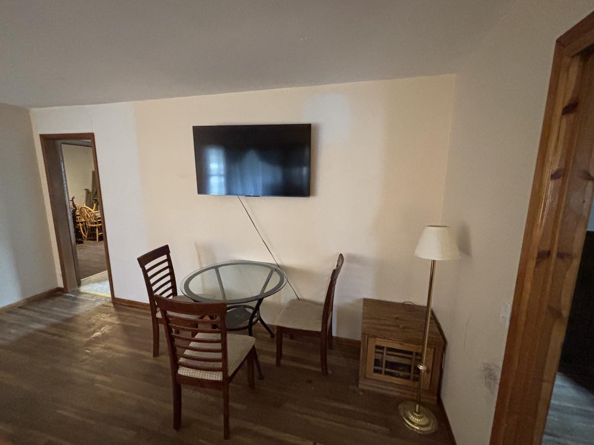 Contractor and Professionals house photo 2