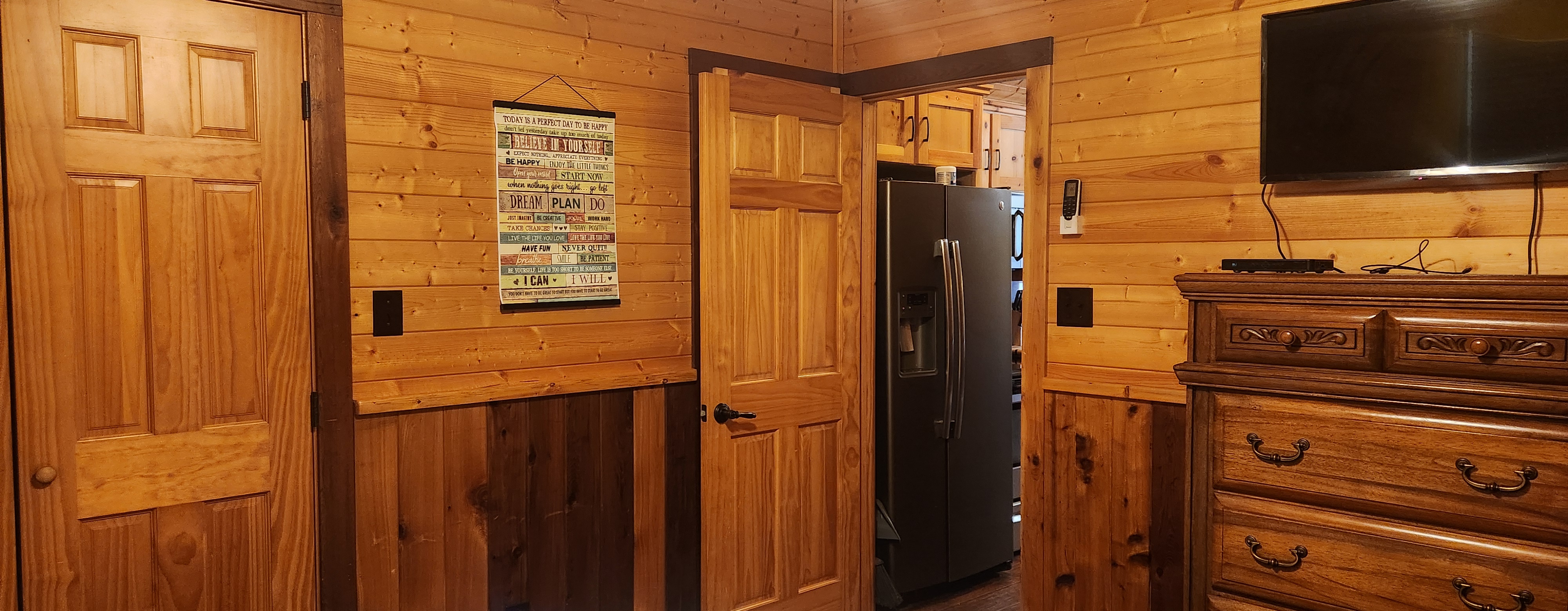 MewMaws Country Cabin photo 2