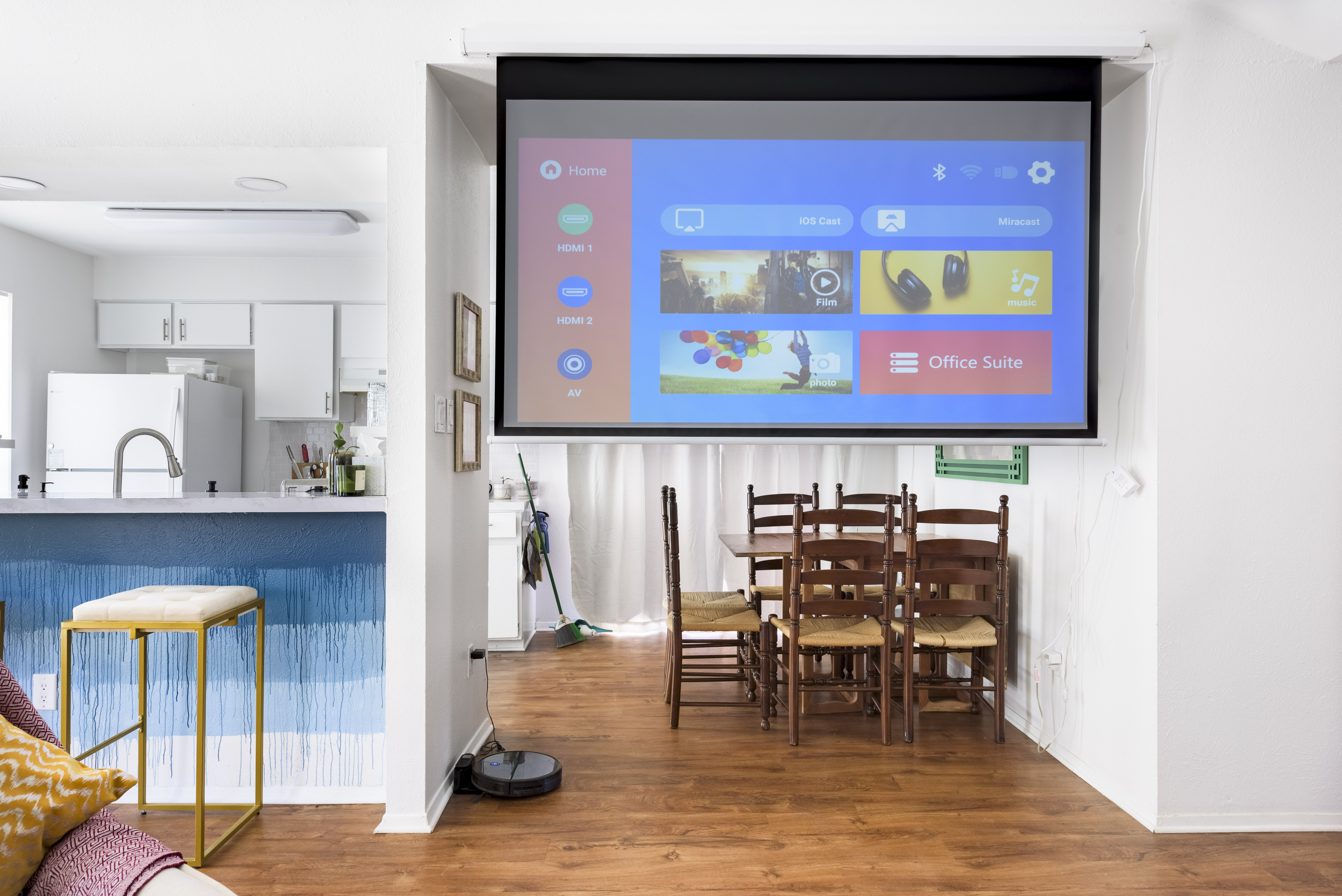 Modern Duplex in quiet, convenient neighborhood.  photo 5