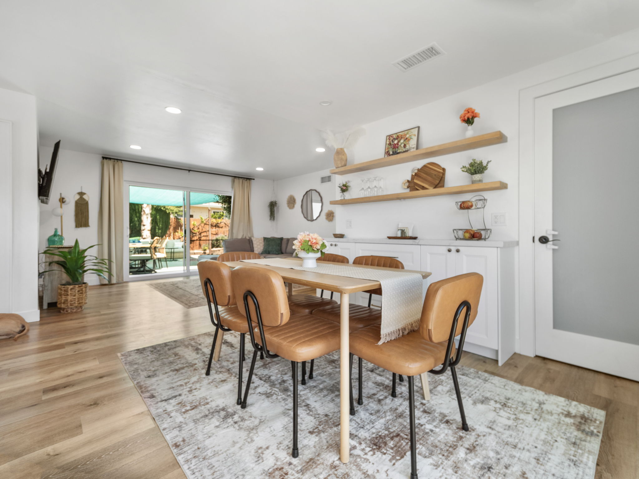 8401 Carlton Oaks Dr.  photo 3