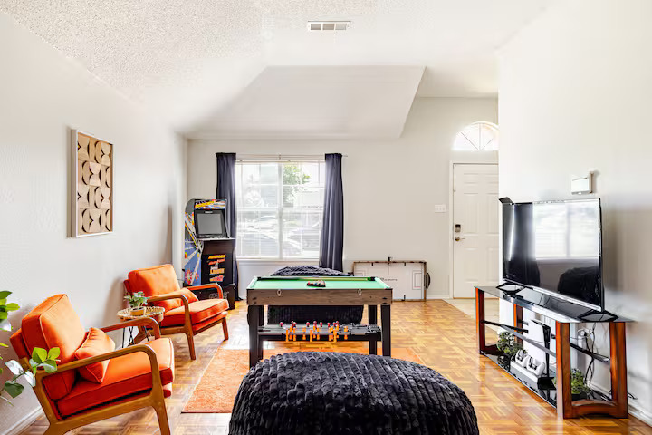 Spacious Home | Large Groups | PS5 Arcade Gameroom photo 5
