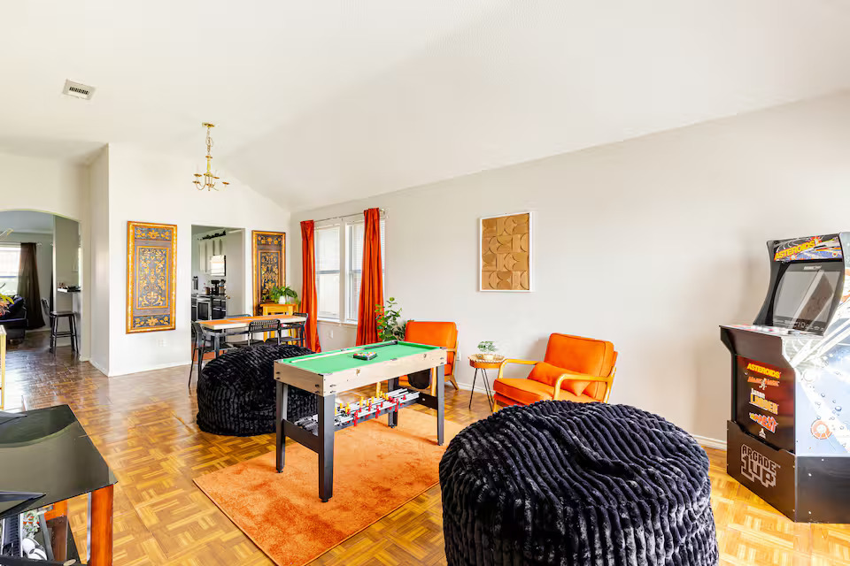 Spacious Home | Large Groups | PS5 Arcade Gameroom photo 4