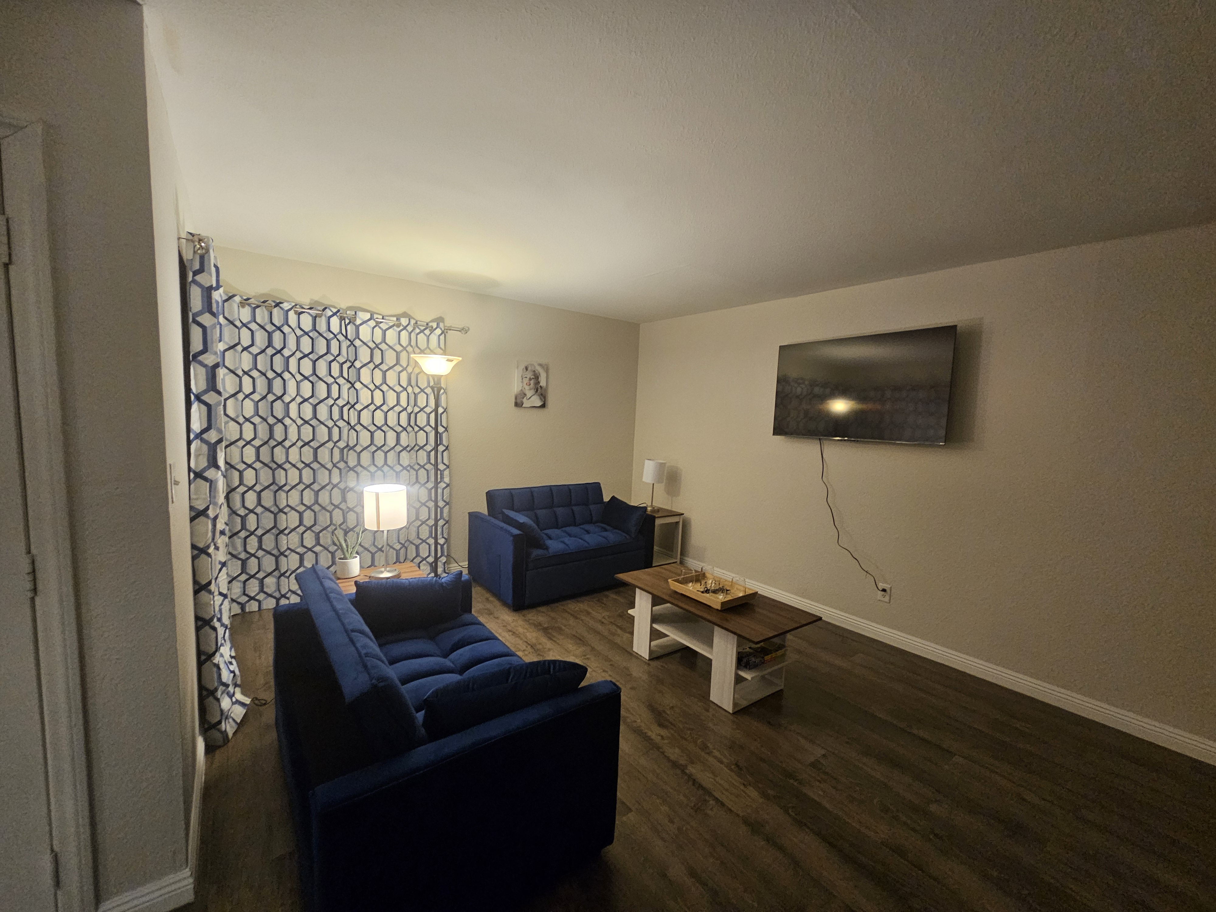 Condo near UNLV and local hospitals  photo 2
