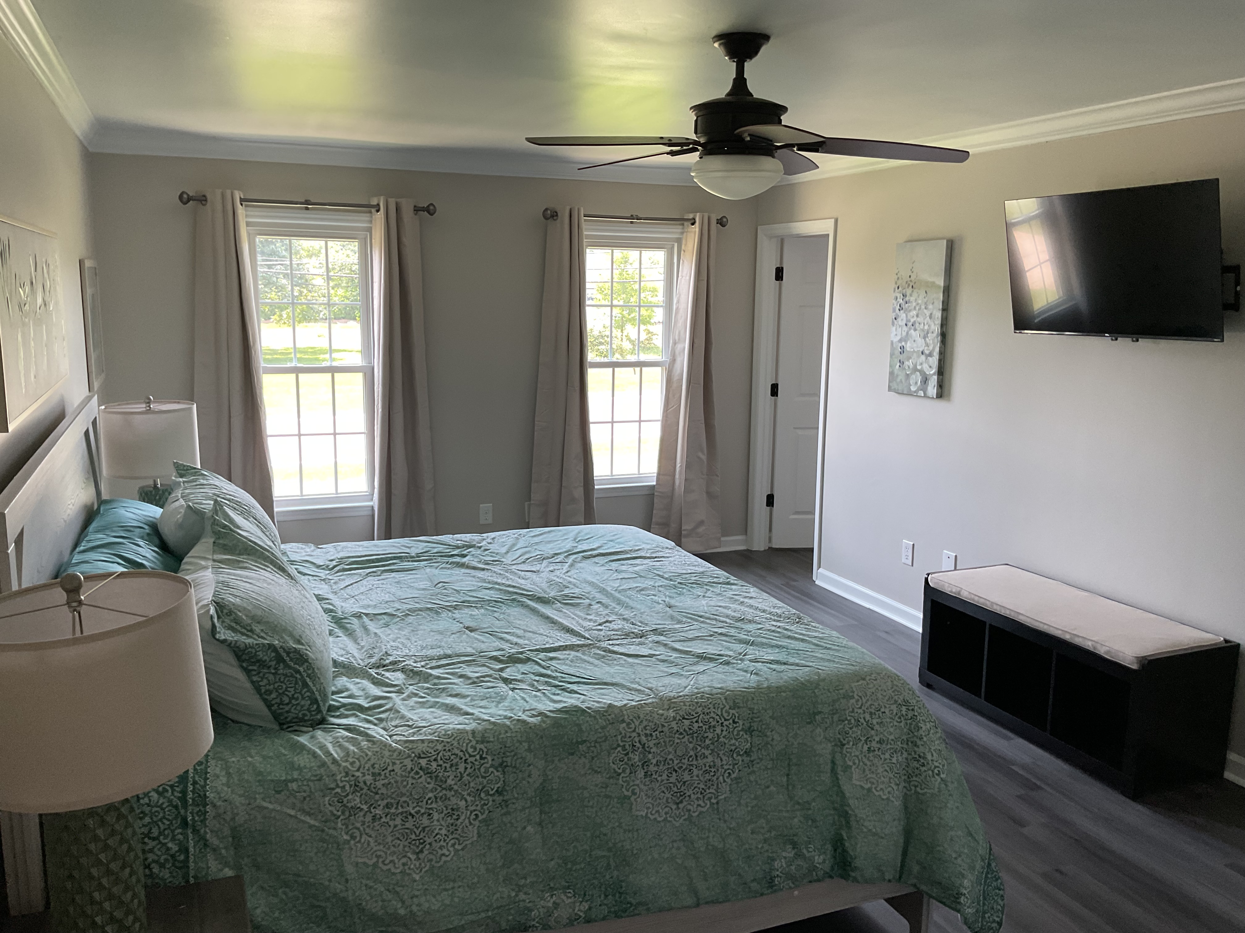Amazing home close to downtown High Point photo 2