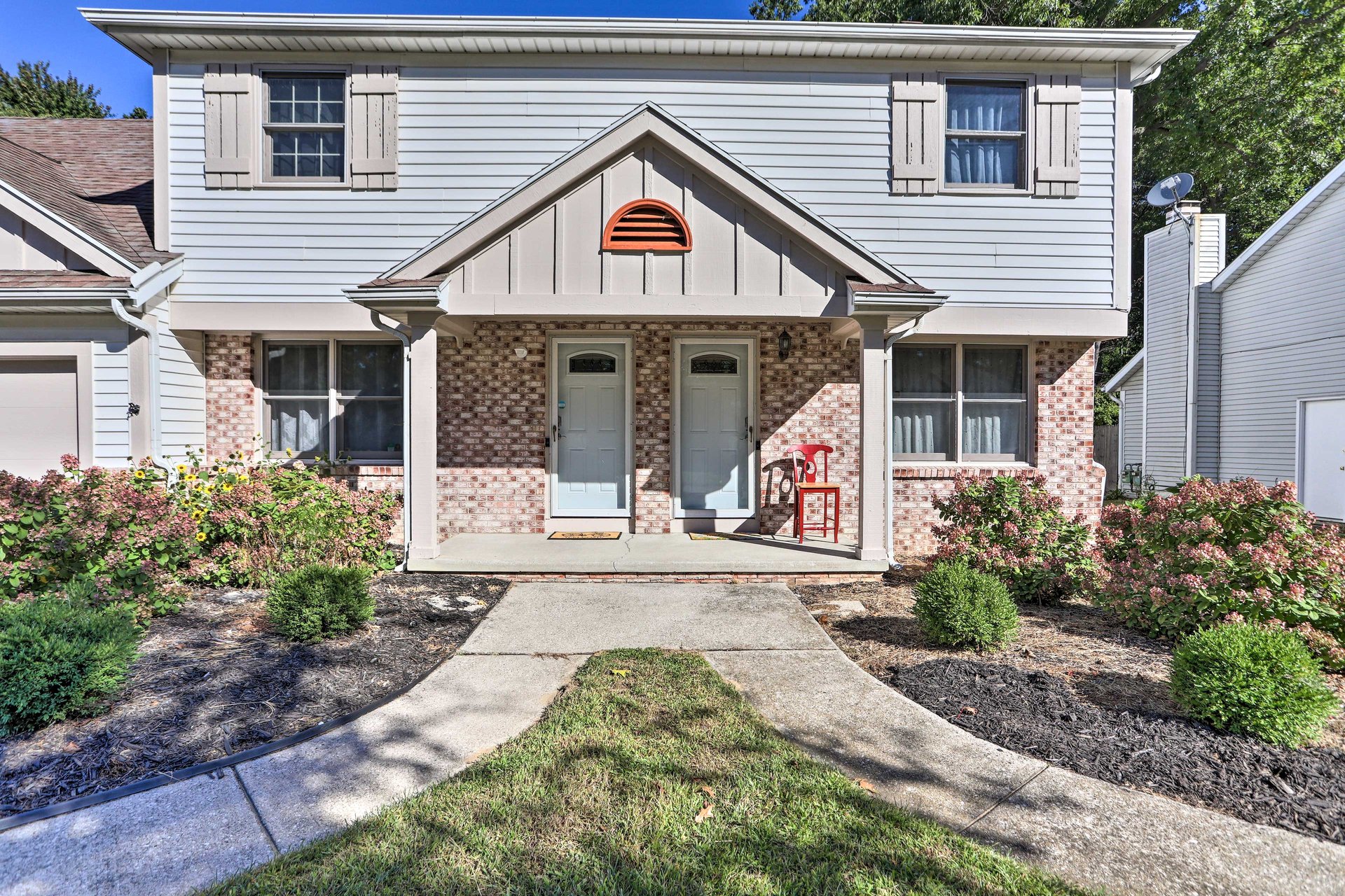 Spacious Toledo Duplex  Near Botanical Garden, M photo 3