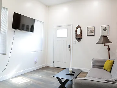 Fully Furnished 1-Bedroom Apartment – $950 photo 3