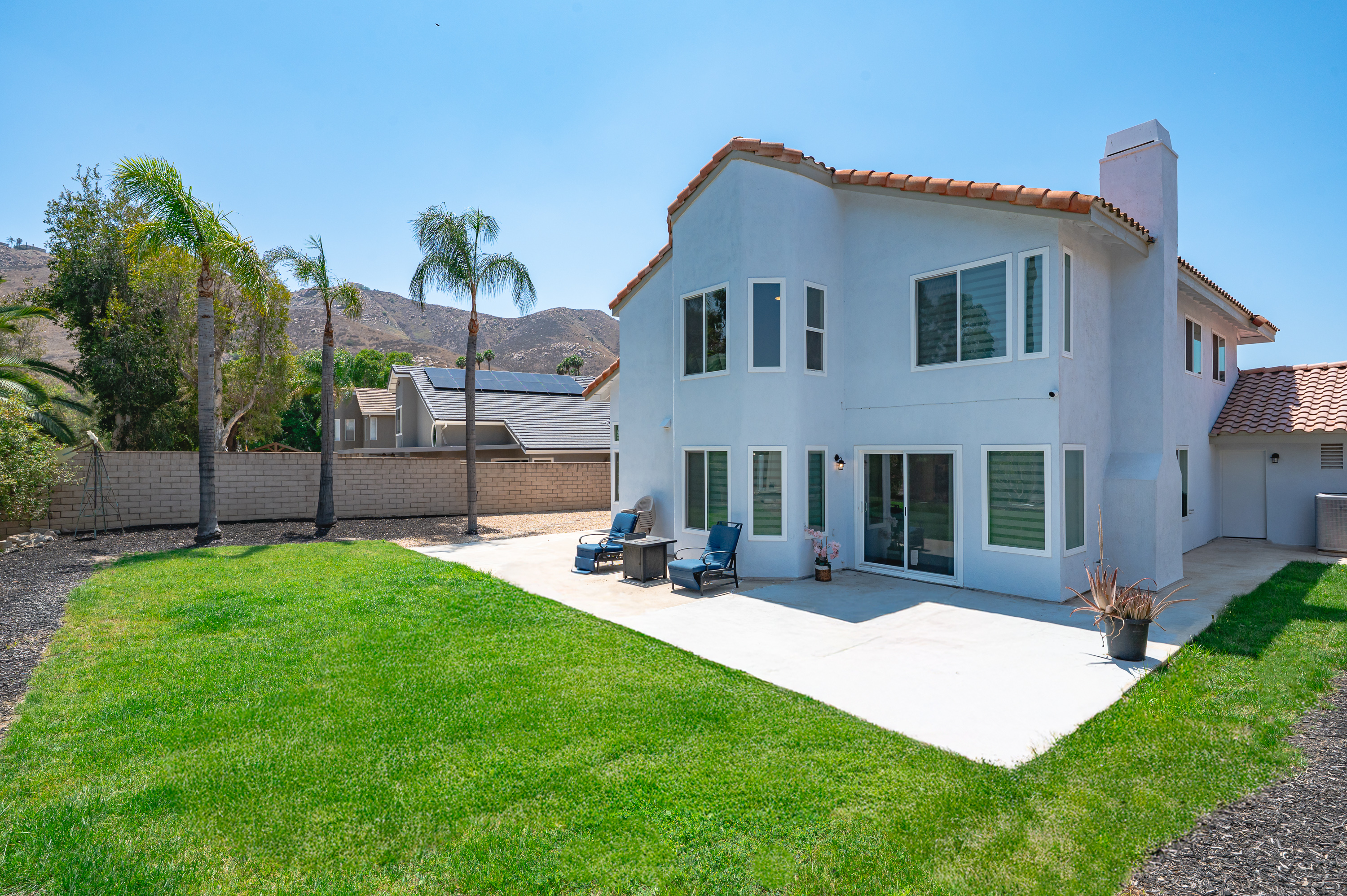 Luxe Spacious Home Near Parks Fully Equipped photo 2