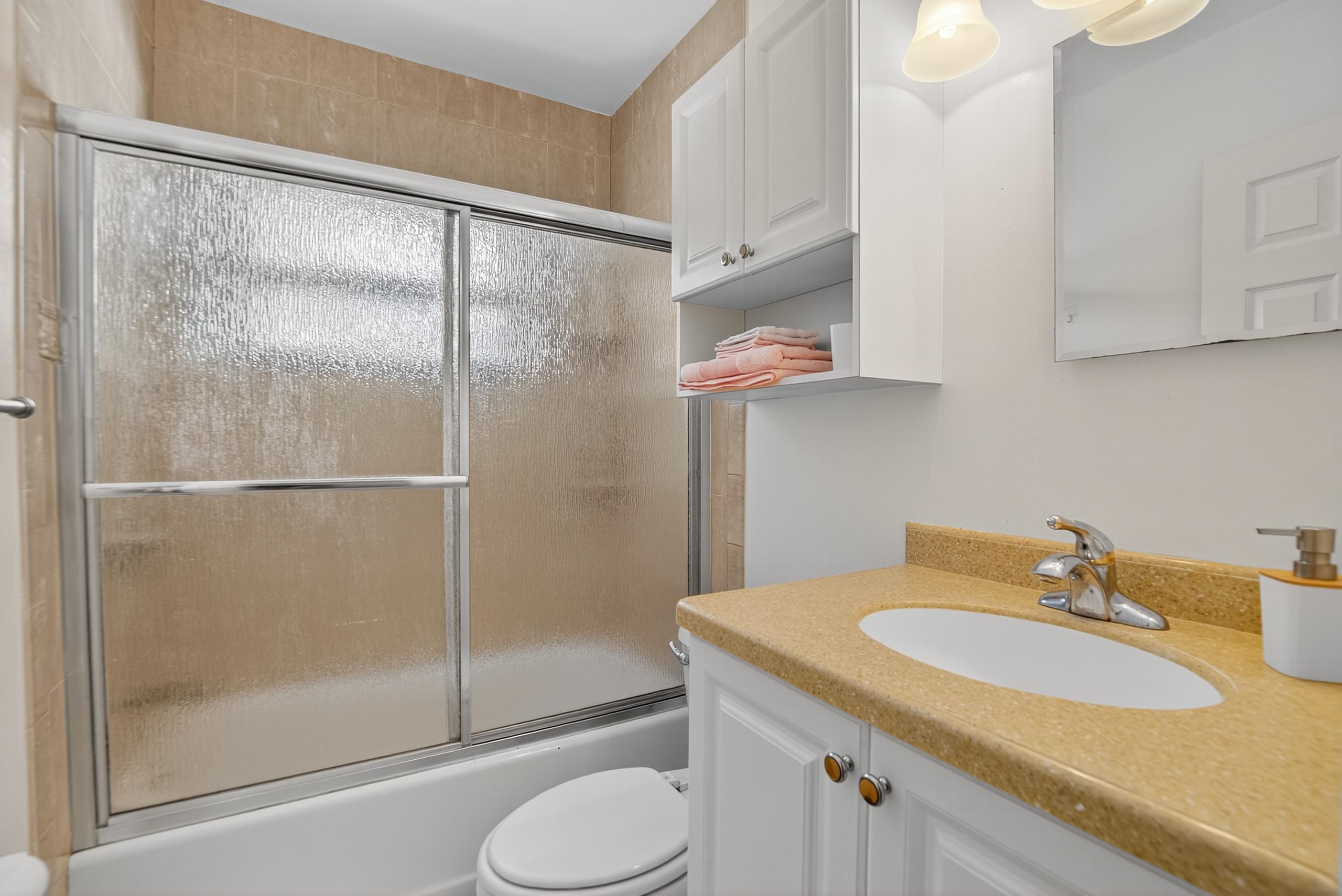 3/2 Oasis w/ Private Heated Pool, Spa + Office photo 4