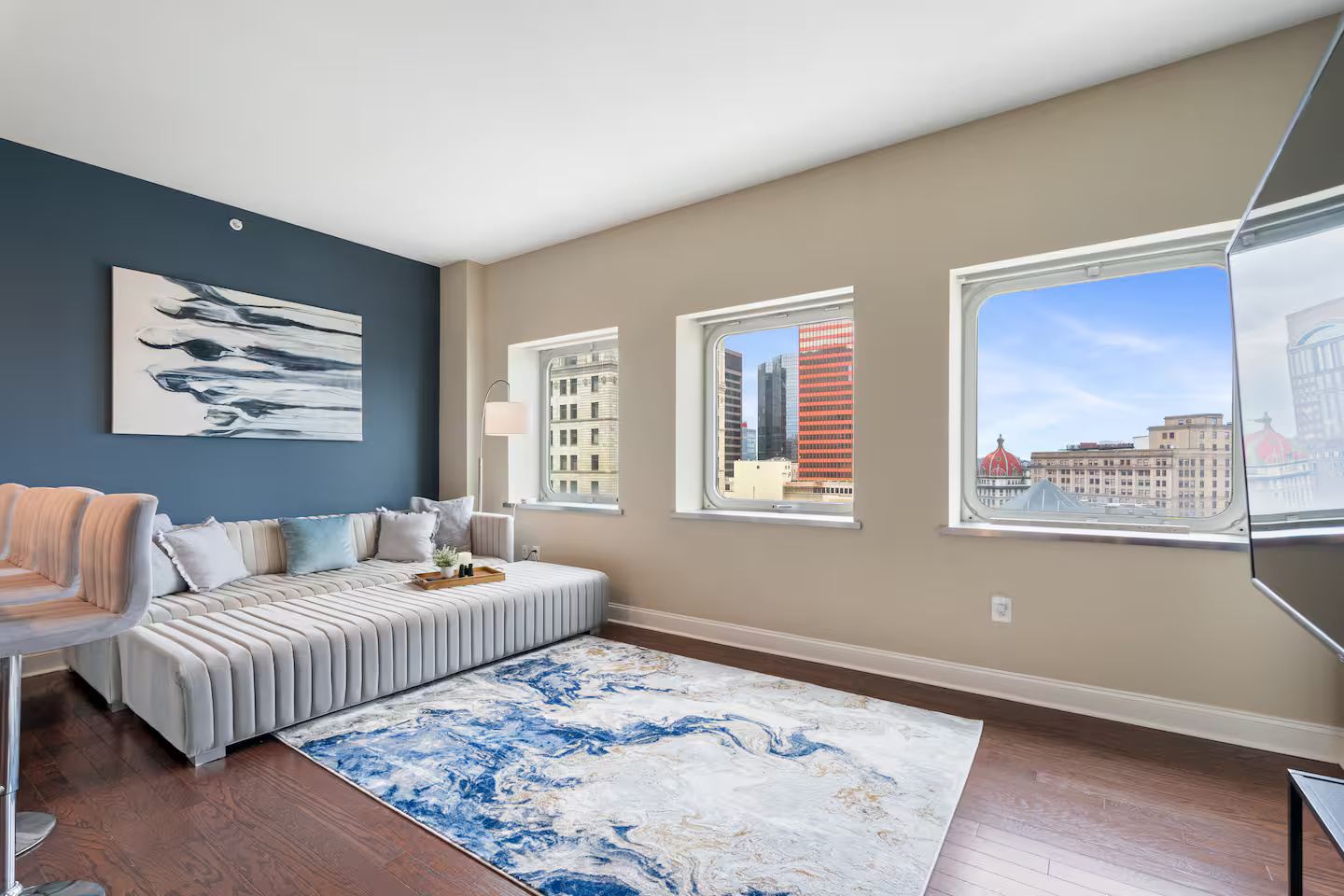 Luxury Skyline Retreat 3BR/3BA - Pittsburgh photo 3