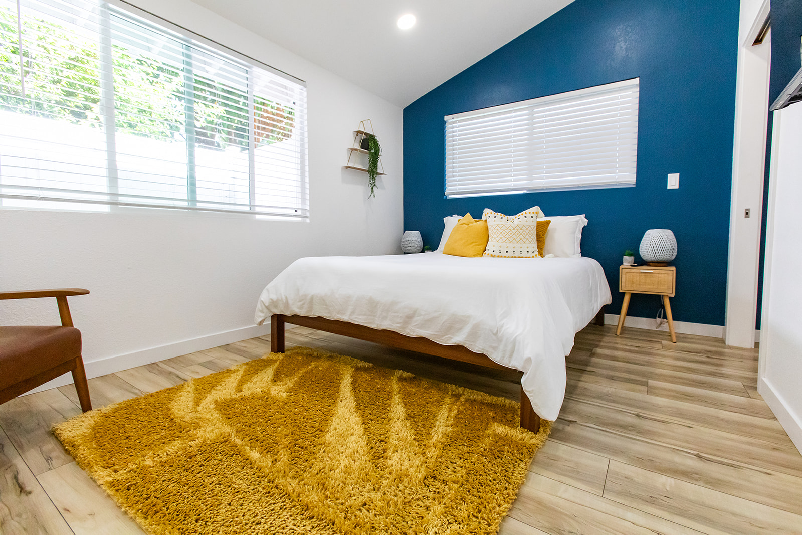 ✨Brand New Guest Suite✨2min to Beach + Parking! photo 5