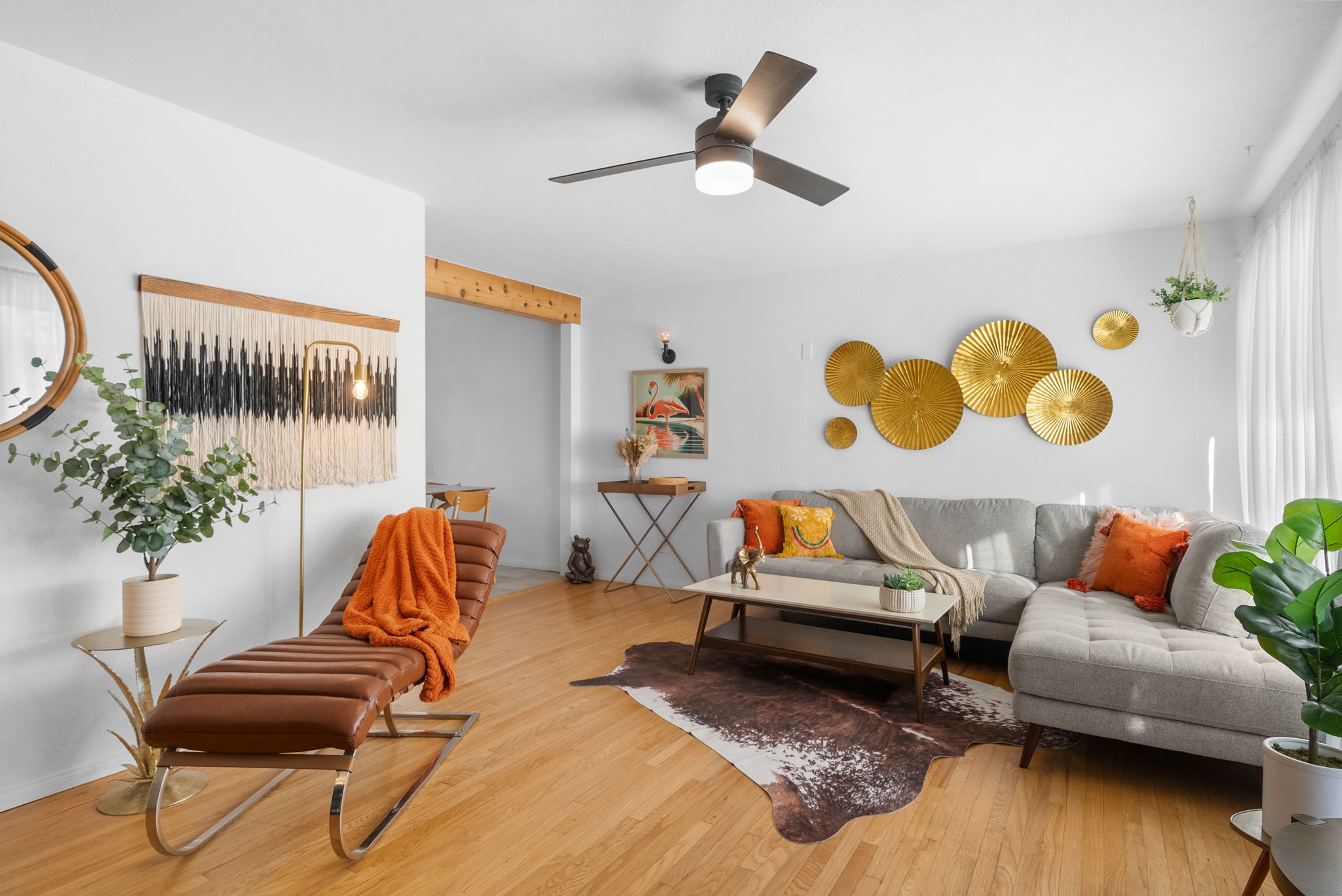 Stylish Mid-Century Modern Home - Canyon Views & F photo 4