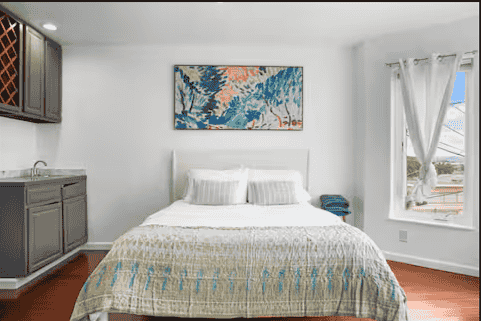 Oasis at Bayhaus | Fast Wifi | W/D | Housecleaning photo 2