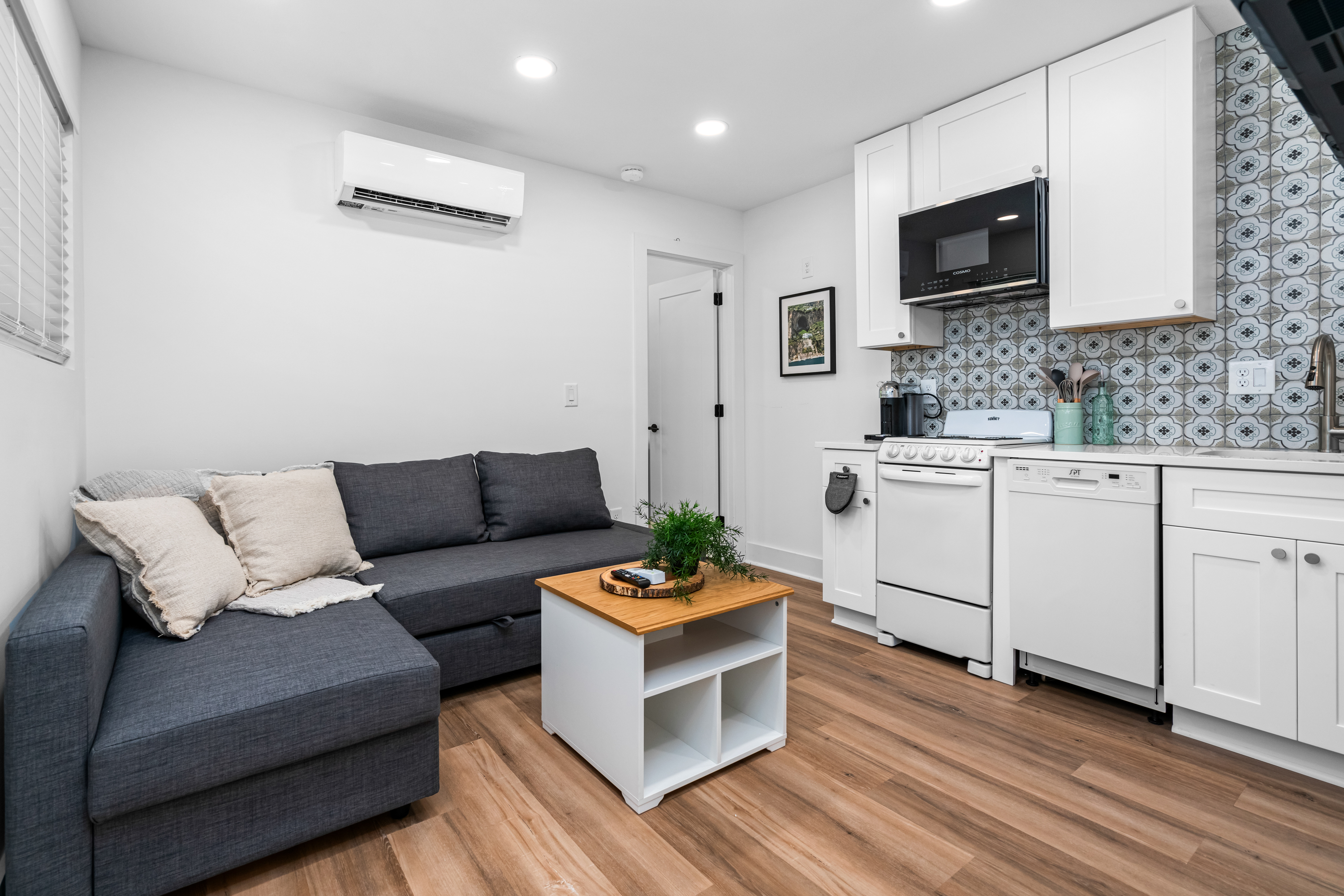 1 BDR in the HEART of Reynoldstown - 1 block from  photo 5