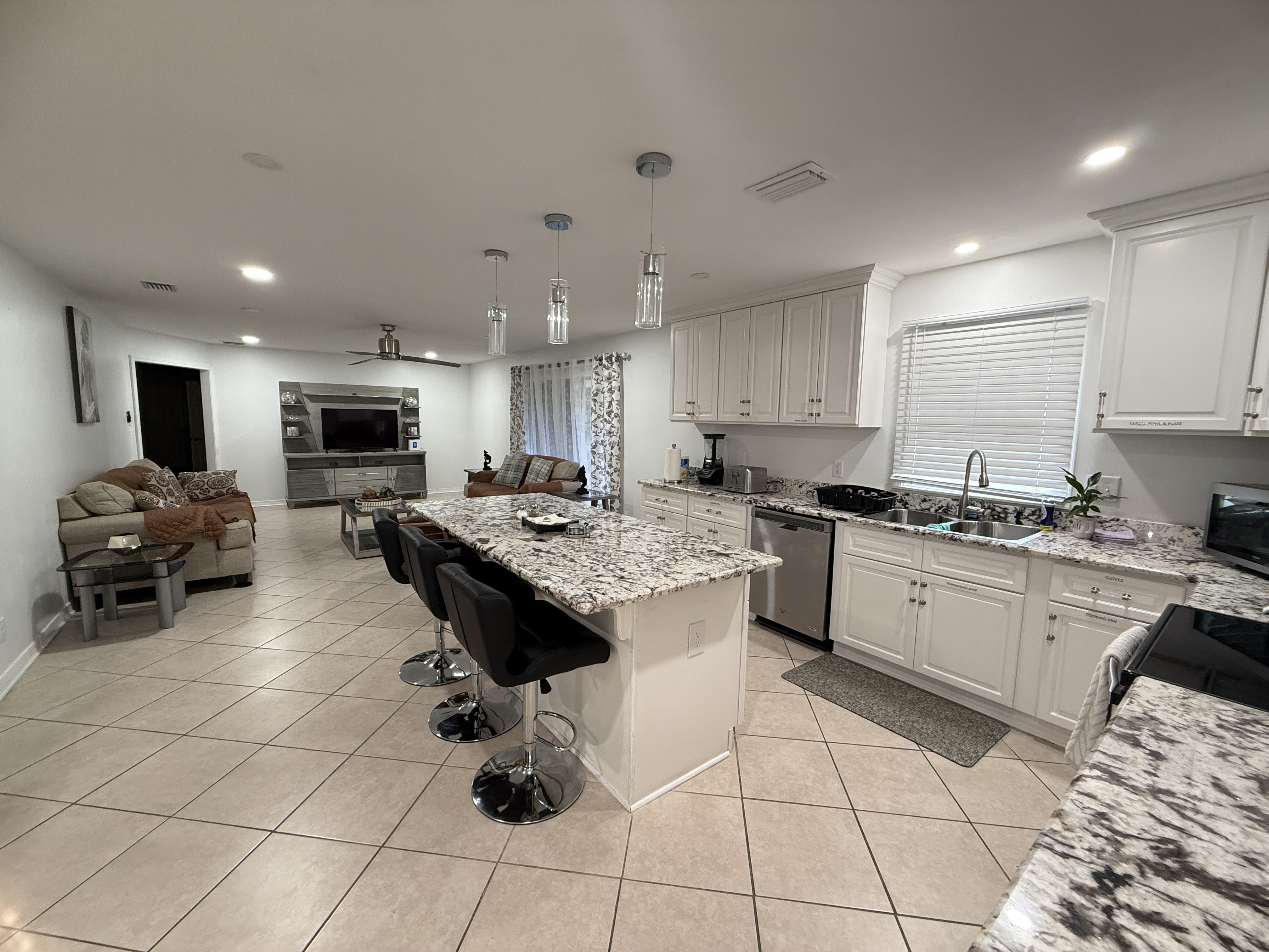 FURNISHED SHORT TERM LEASE AVAILABLE MOBILE, AL photo 4