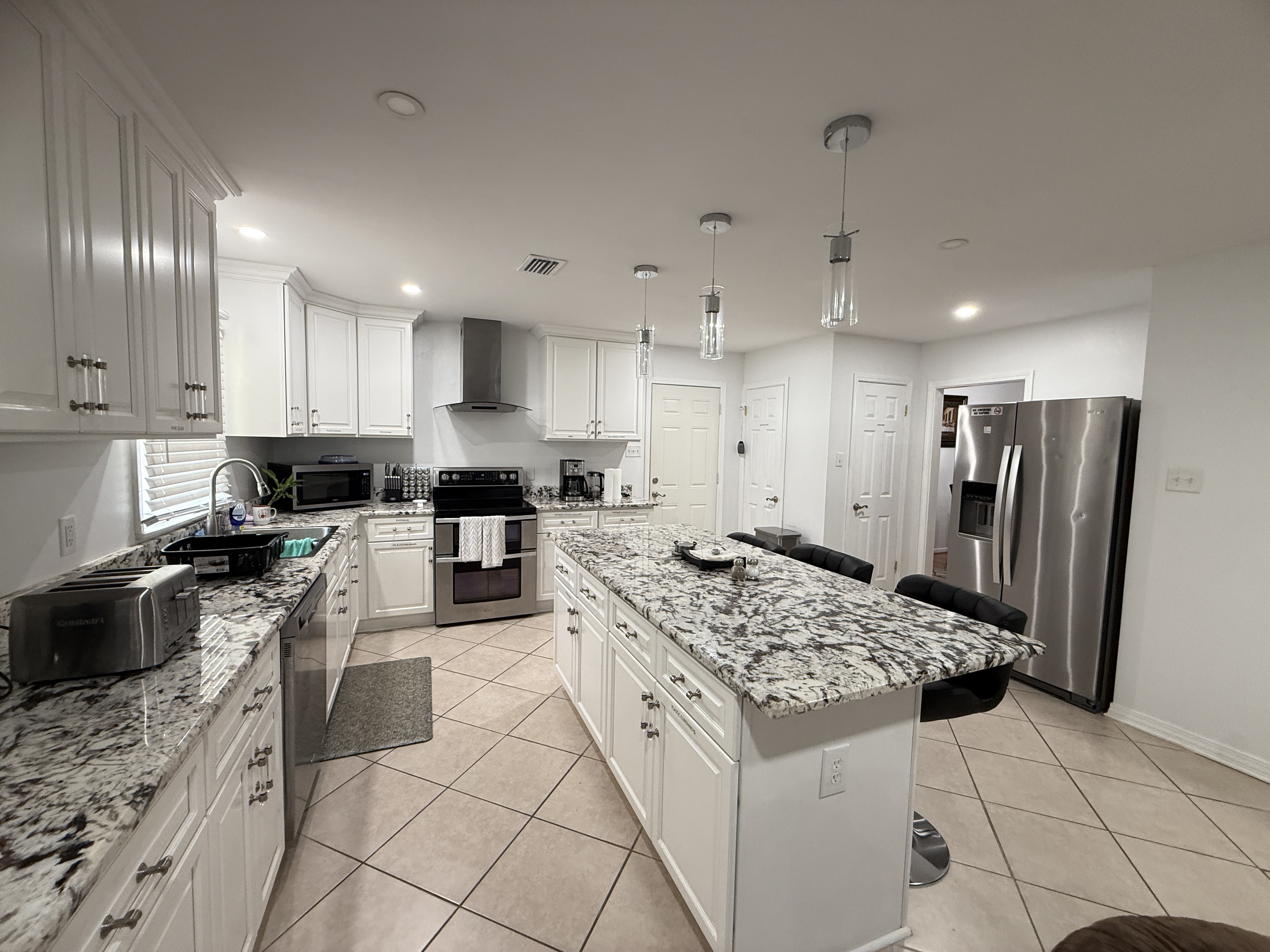 FURNISHED SHORT TERM LEASE AVAILABLE MOBILE, AL photo 3