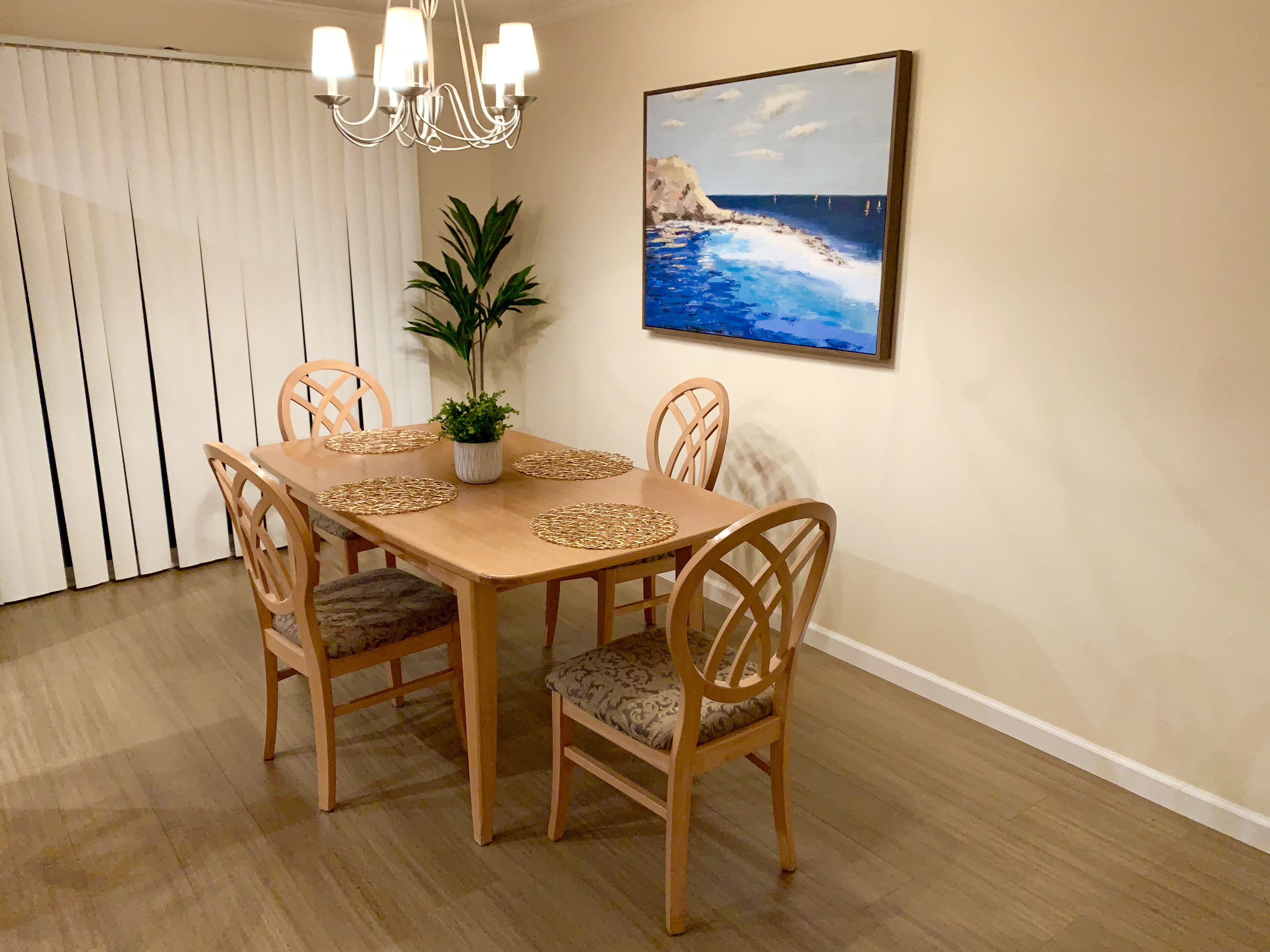 Cozy Italian Style 3 Bed Home (Newly Remodeled) photo 3