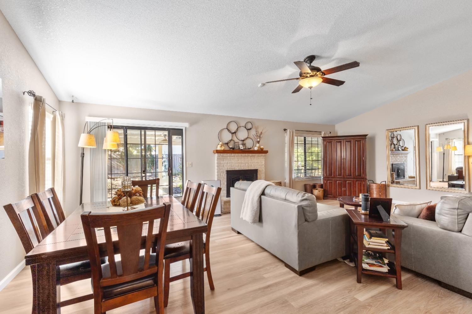 Modern 3BR/2.5BA Stockton Retreat photo 3