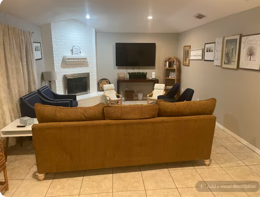4BR Family Getaway – Pets Welcome, Self Check-In photo 2
