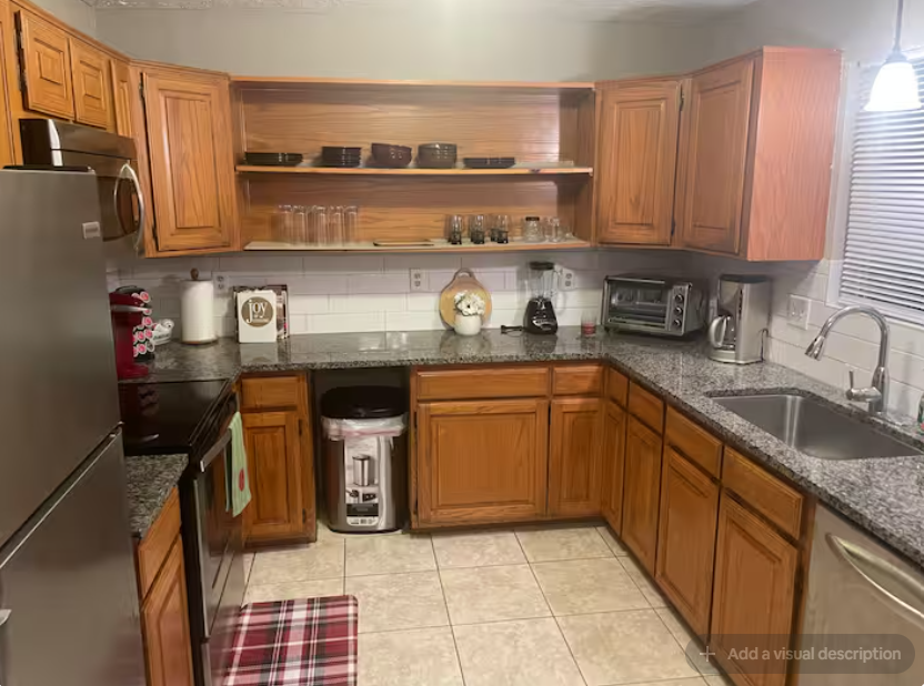 4BR Family Getaway – Pets Welcome, Self Check-In photo 5